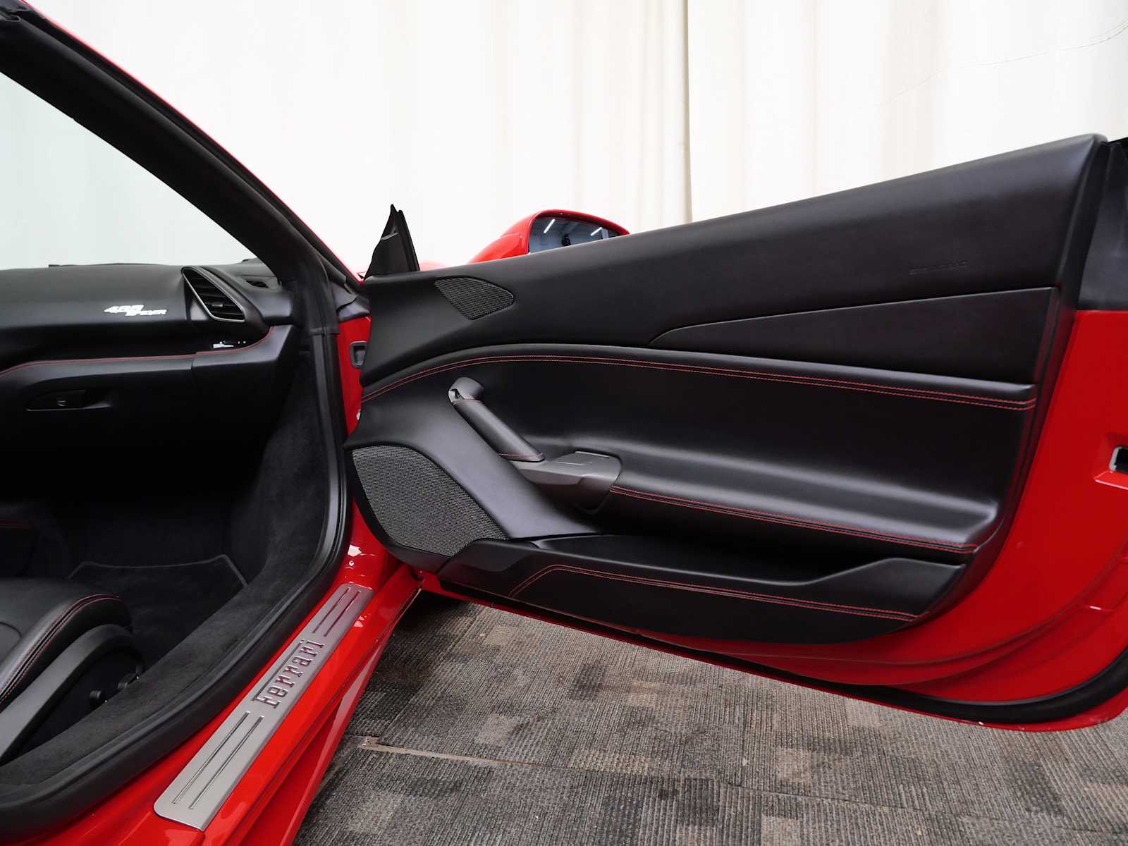 Thumbnail: 2019 Ferrari 488 - 15