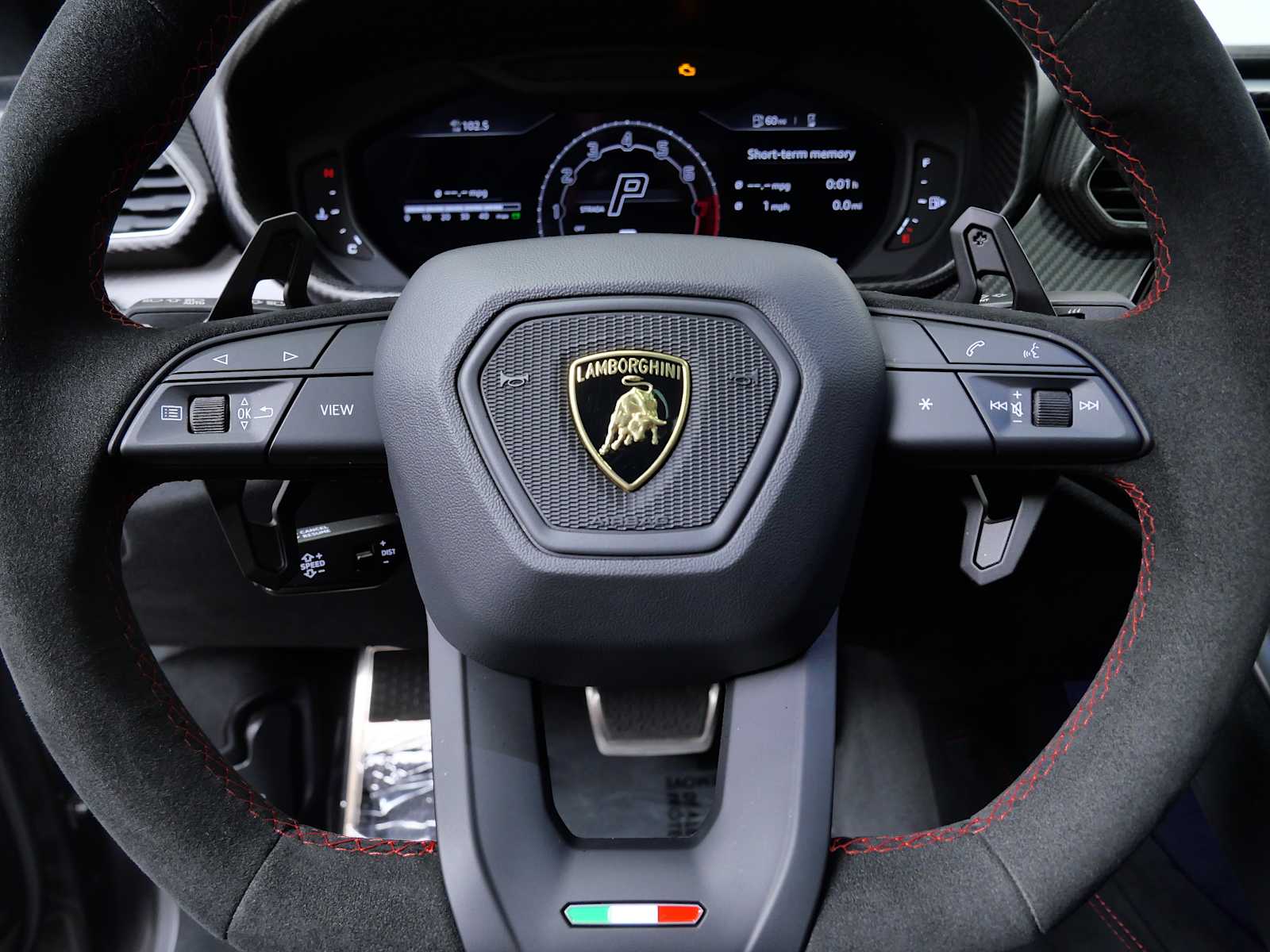 Thumbnail: 2023 Lamborghini Urus - 29