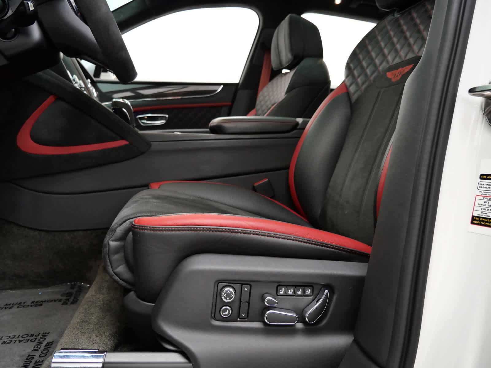 Thumbnail: 2021 Bentley Bentayga - 20