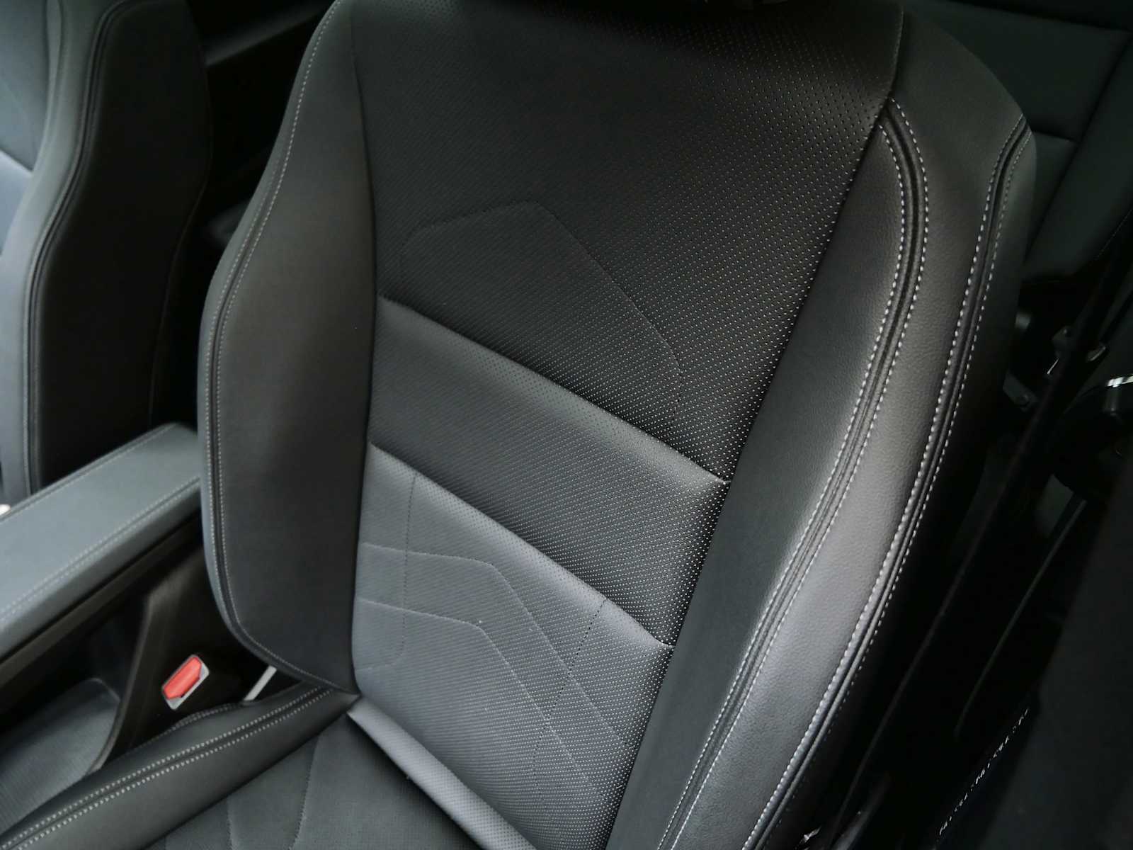 Thumbnail: 2023 BMW X1 - 20