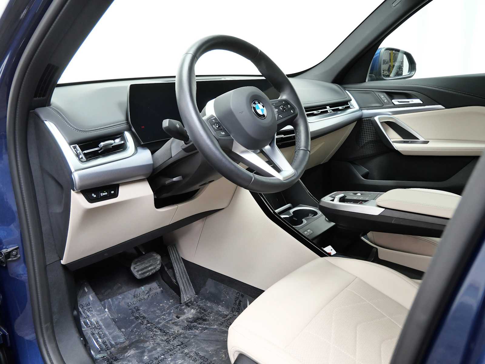 Thumbnail: 2025 BMW X1 - 18