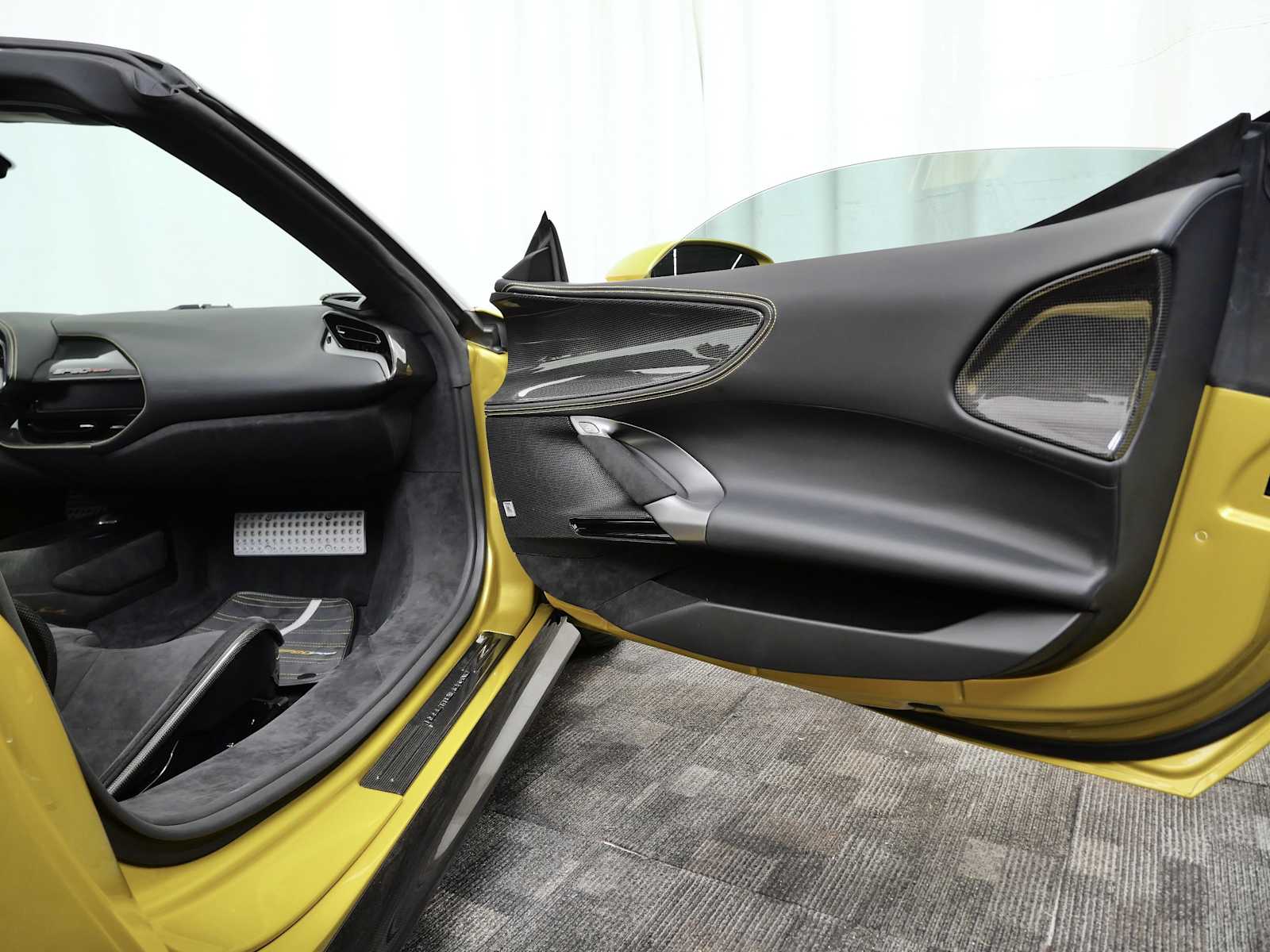 Thumbnail: 2022 Ferrari SF90 - 14