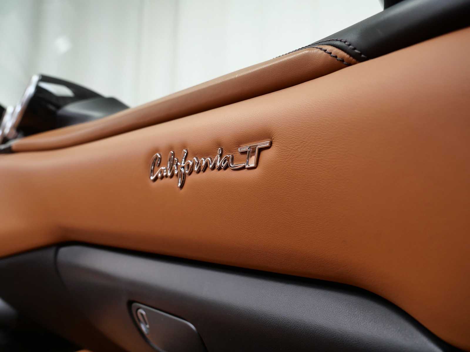 Thumbnail: 2015 Ferrari California - 20