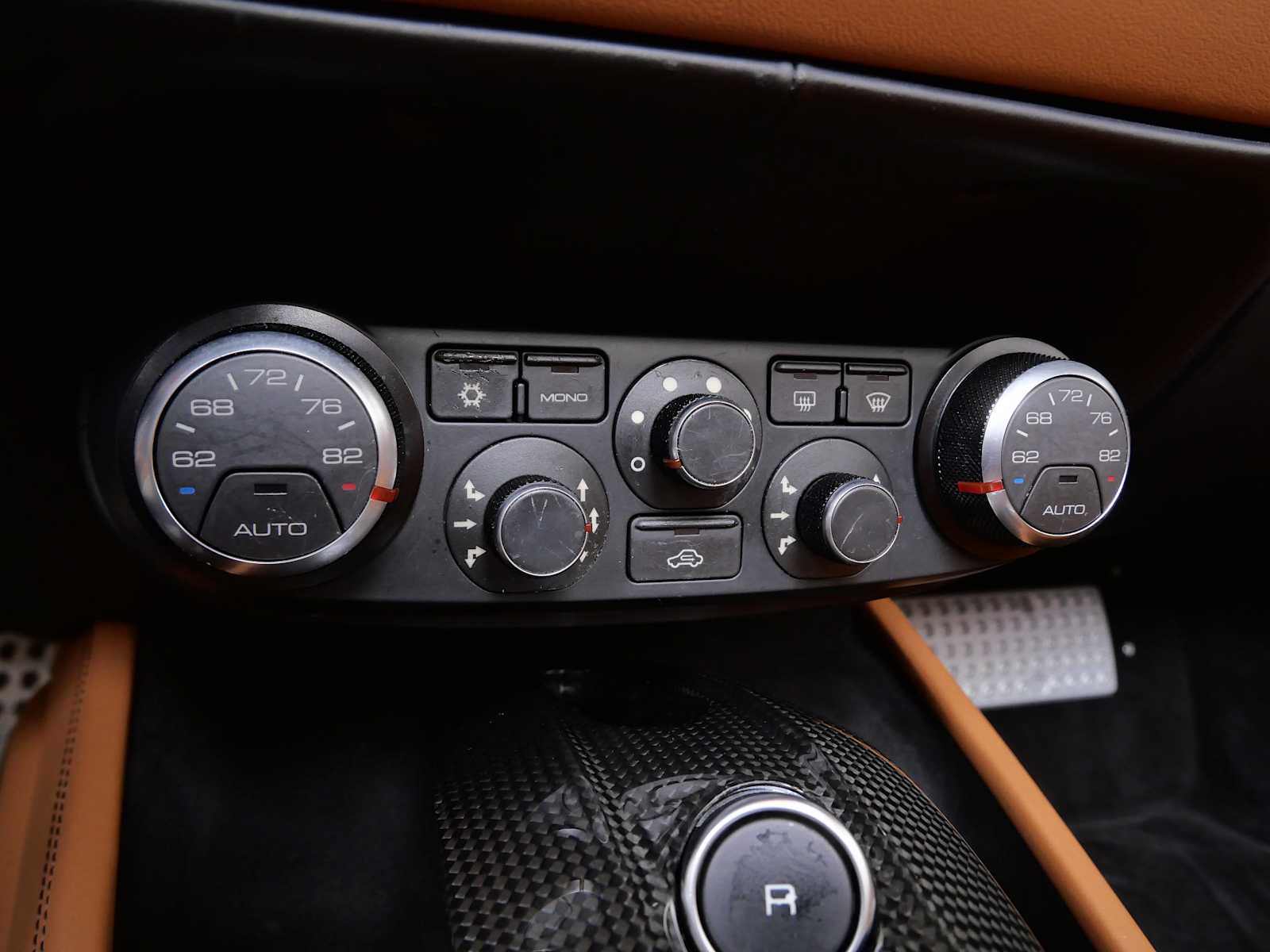 Thumbnail: 2015 Ferrari California - 29