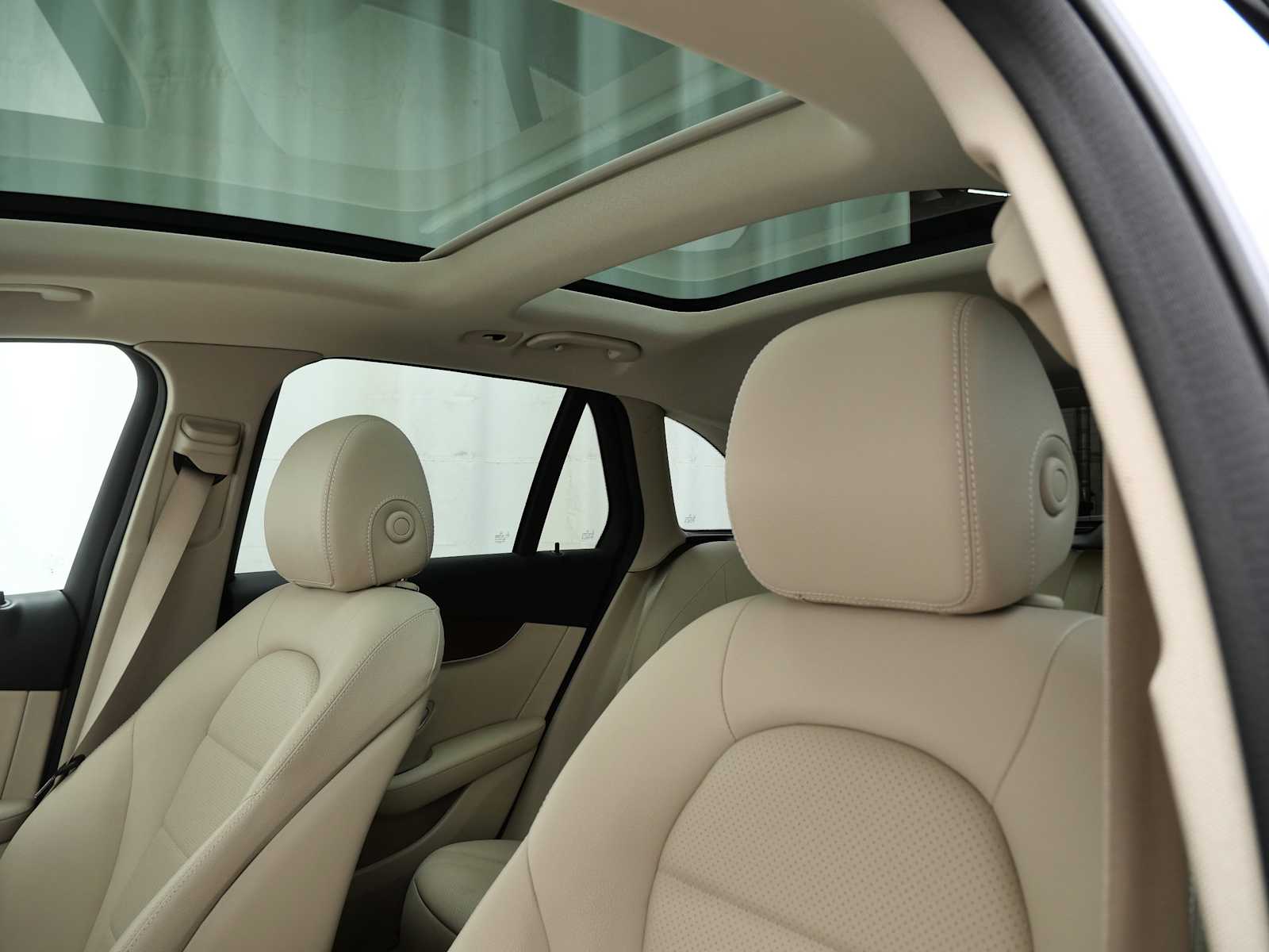 Thumbnail: 2022 Mercedes-Benz GLC - 21