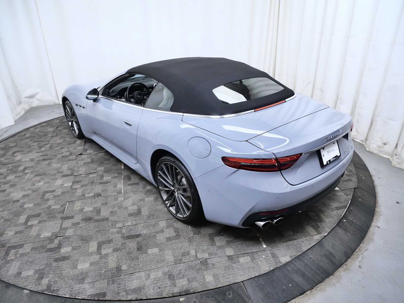 Thumbnail: 2025 Maserati GranCabrio - 5