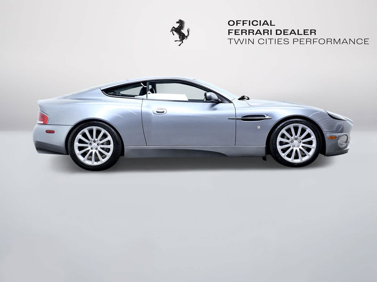 Thumbnail: 2003 Aston Martin Vanquish - 7