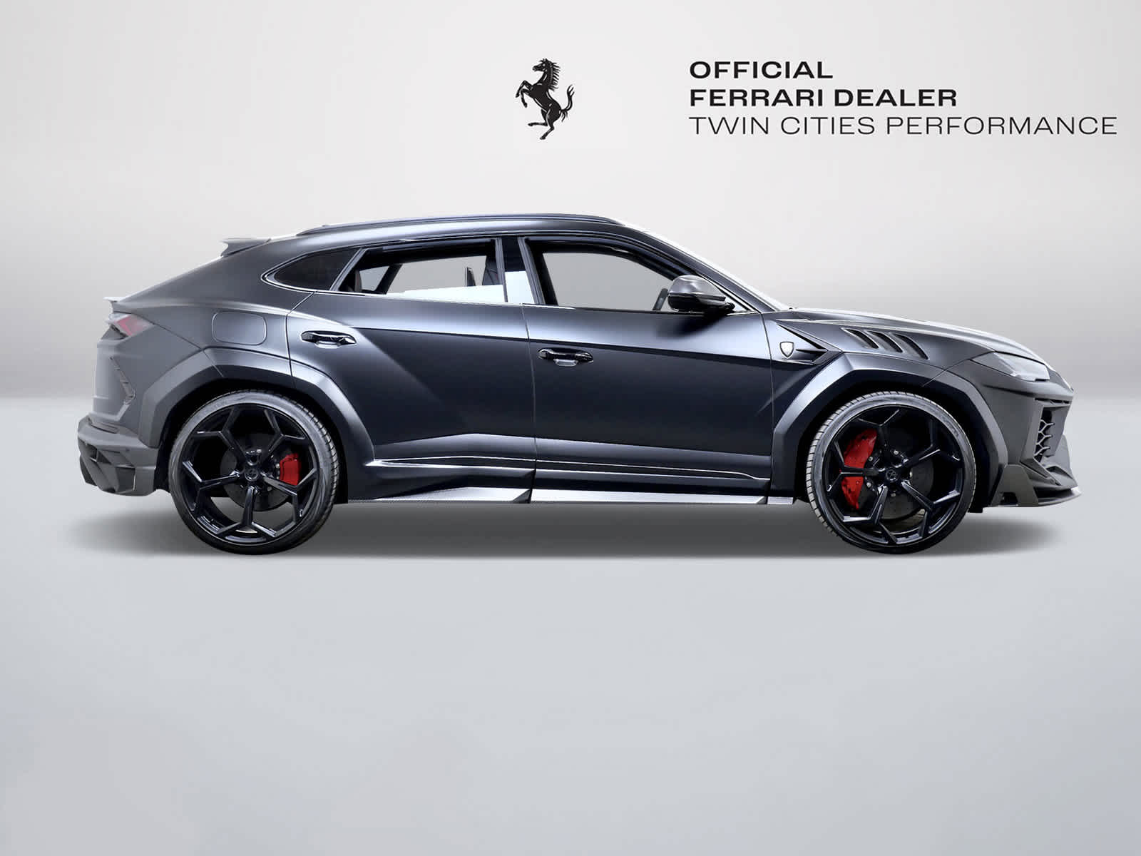 Thumbnail: 2020 Lamborghini Urus - 7