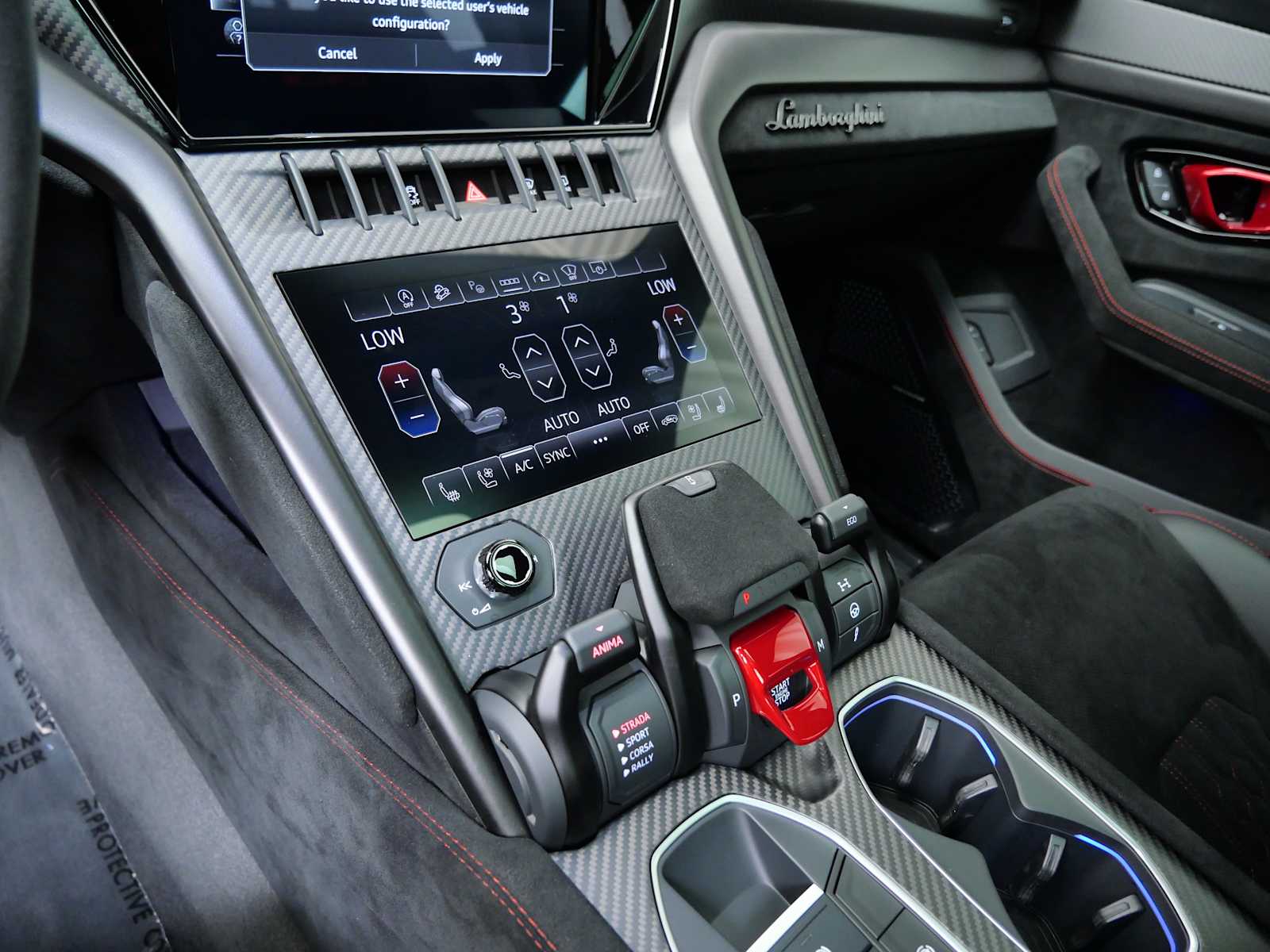 Thumbnail: 2023 Lamborghini Urus - 26