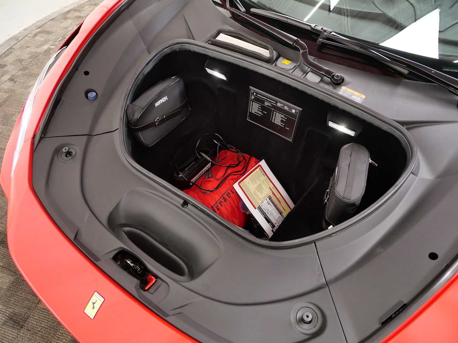 Thumbnail: 2020 Ferrari F8 - 31