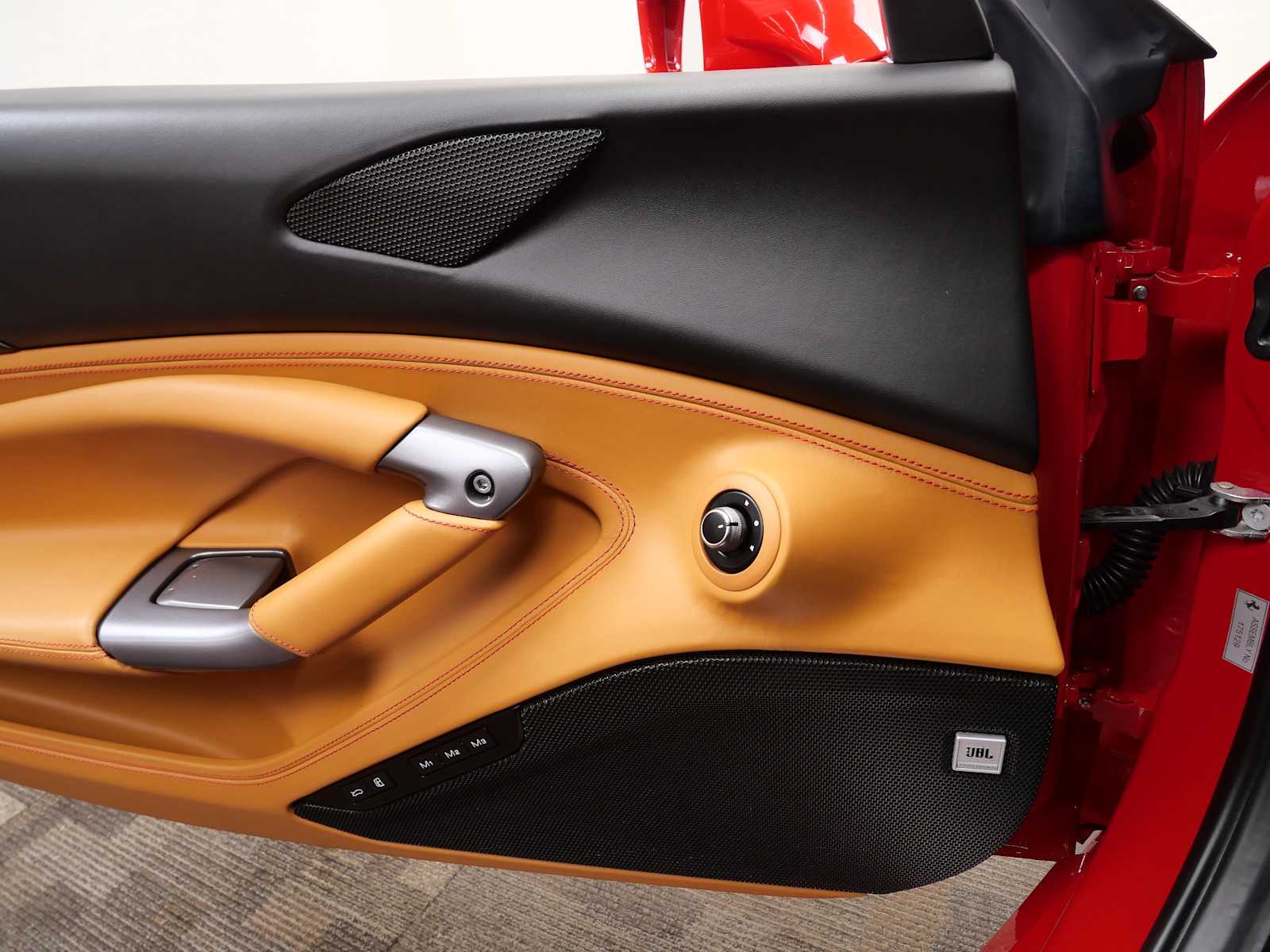 Thumbnail: 2020 Ferrari F8 - 29