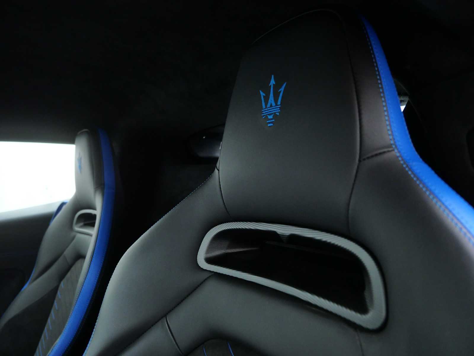 Thumbnail: 2022 Maserati MC20 - 20