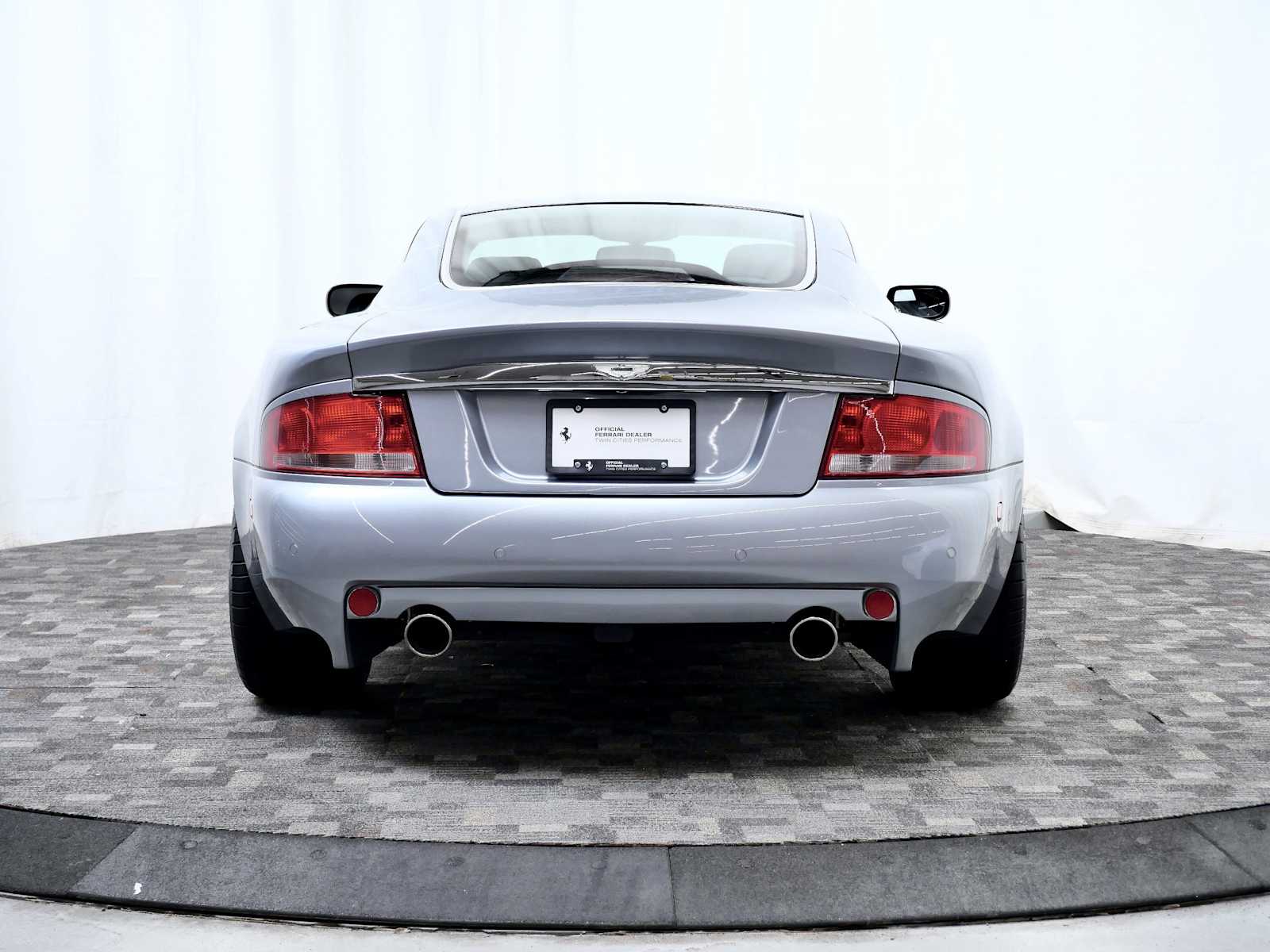 Thumbnail: 2003 Aston Martin Vanquish - 4