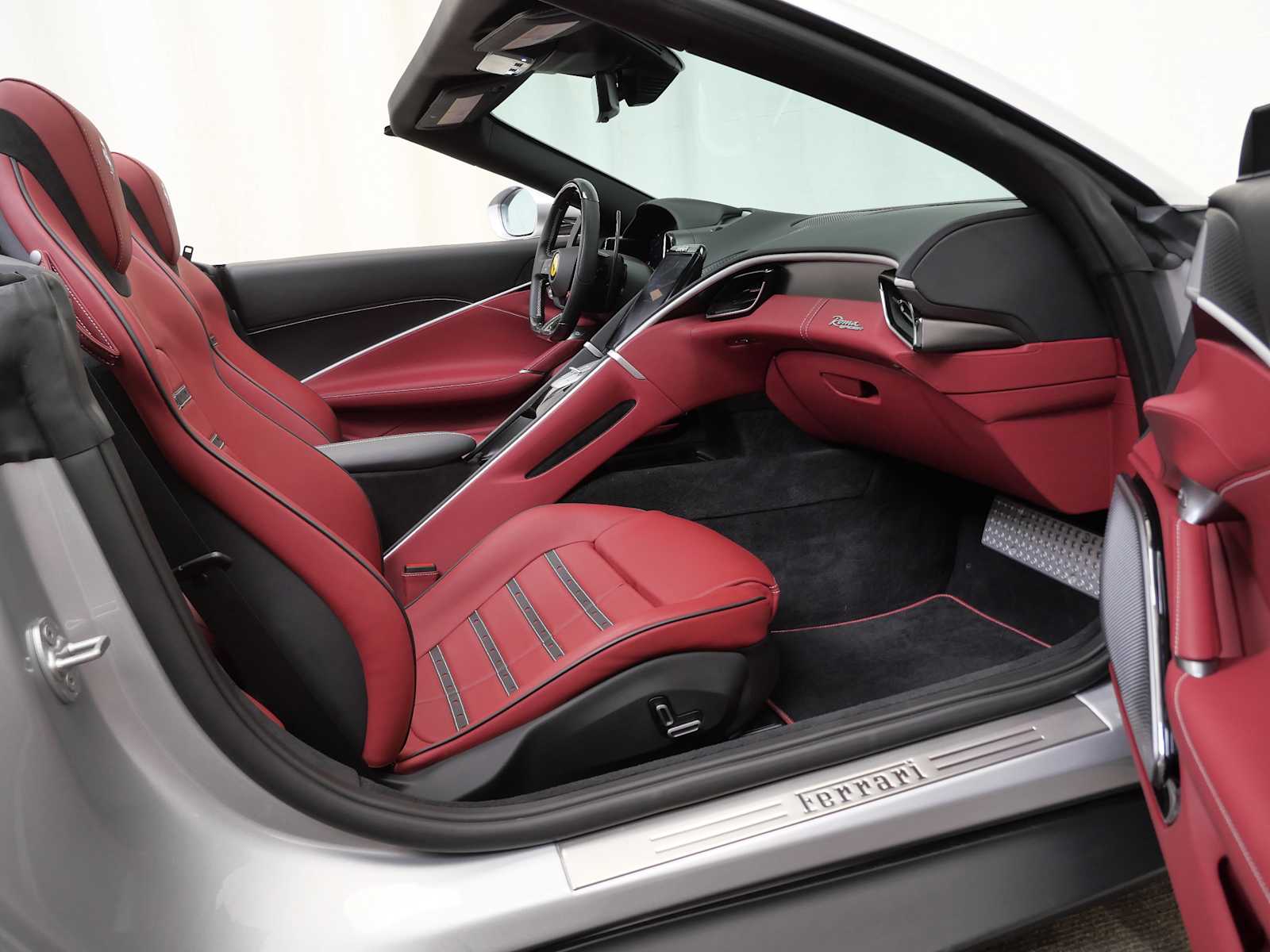 Thumbnail: 2025 Ferrari Roma - 16