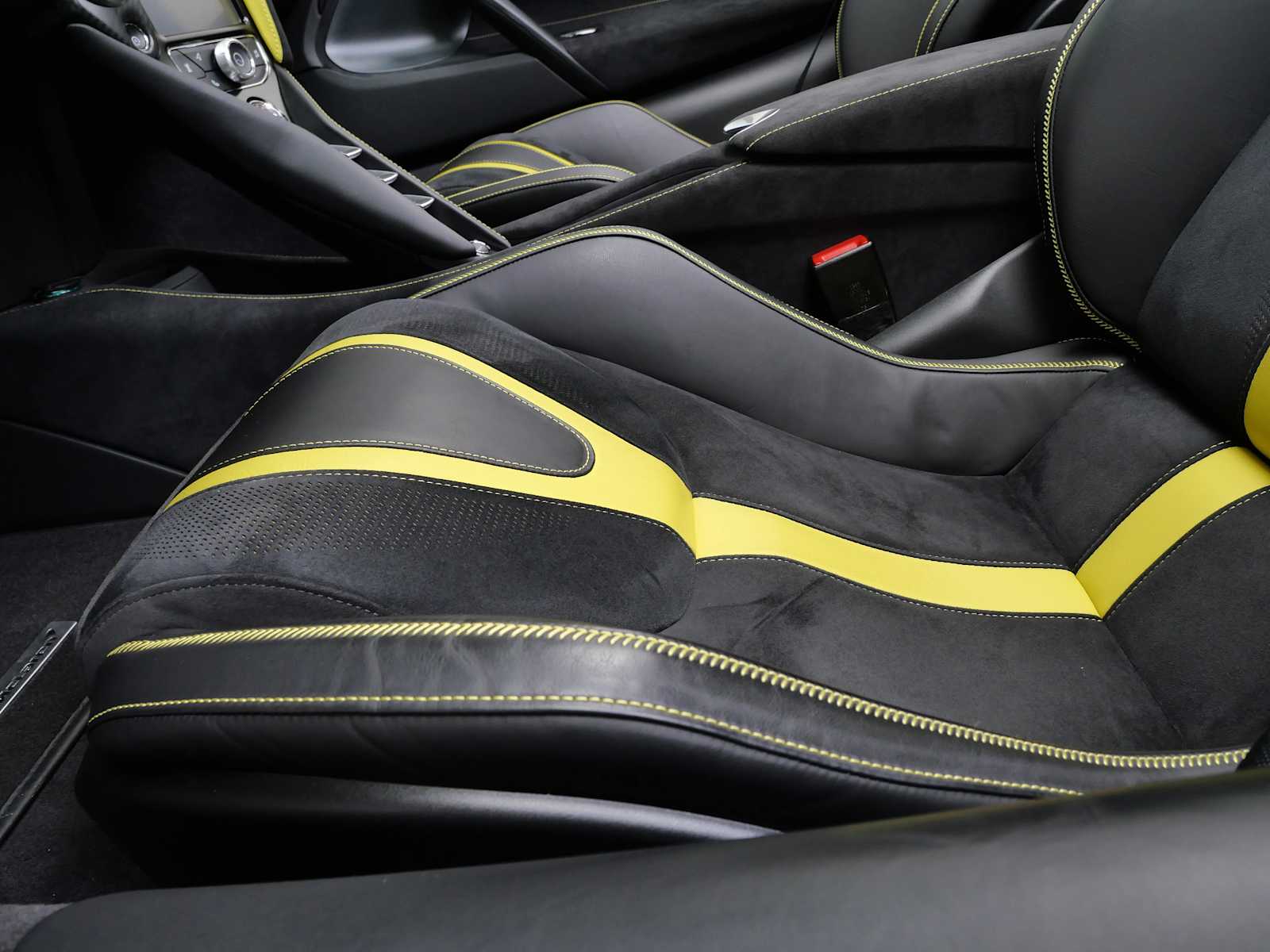 Thumbnail: 2022 Mclaren 720S - 21