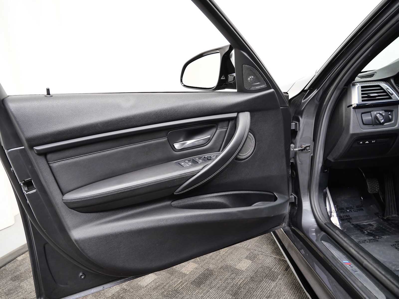 Thumbnail: 2016 BMW M3 - 18