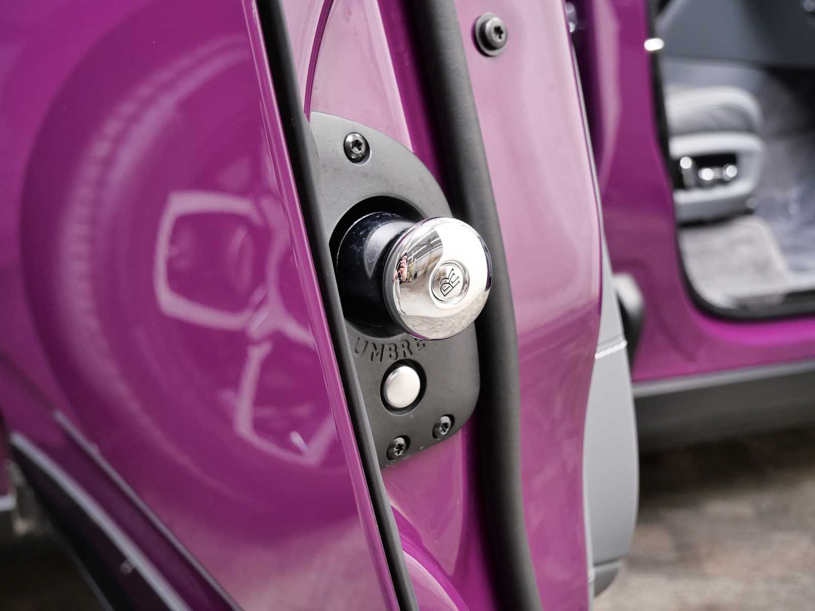 Thumbnail: 2022 Rolls-Royce Cullinan - 18