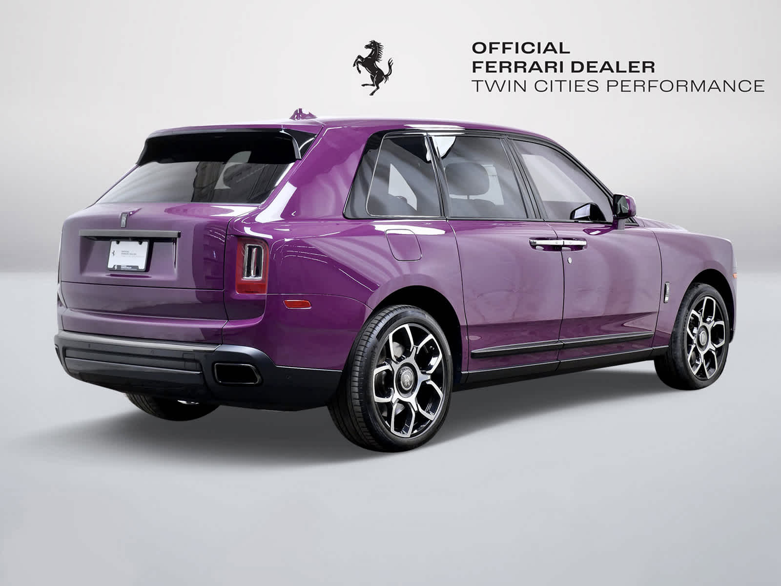 Thumbnail: 2022 Rolls-Royce Cullinan - 6