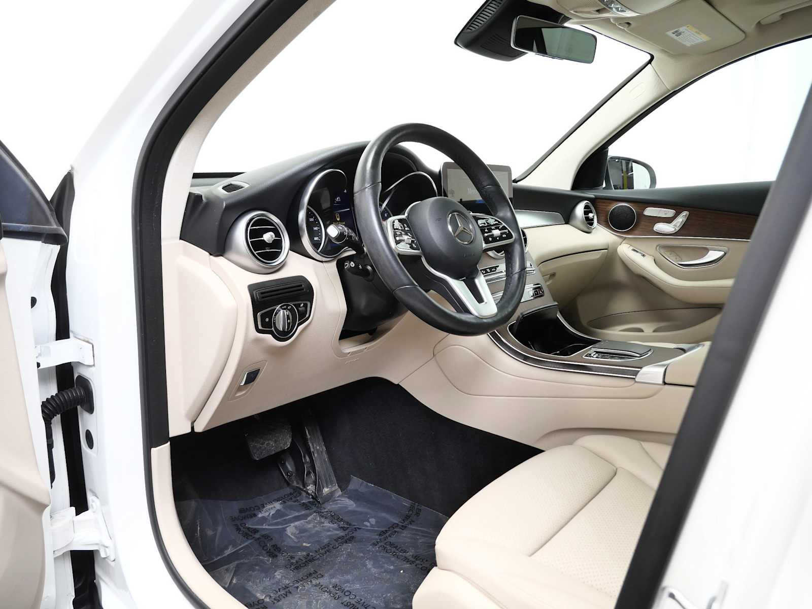 Thumbnail: 2022 Mercedes-Benz GLC - 19