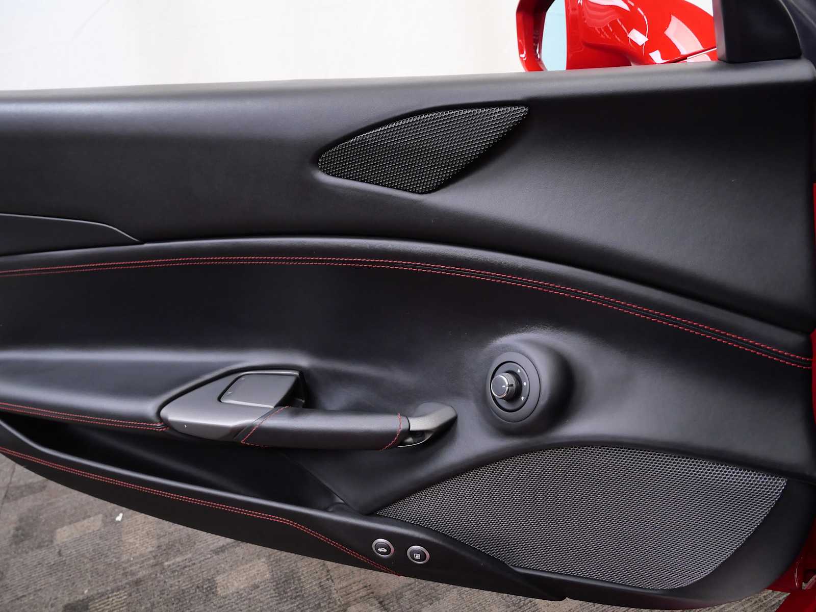 Thumbnail: 2019 Ferrari 488 - 33