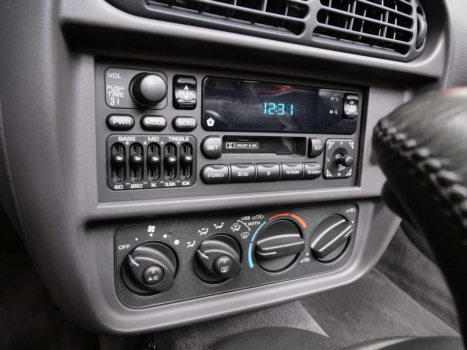 Thumbnail: 1999 Chrysler  - 20