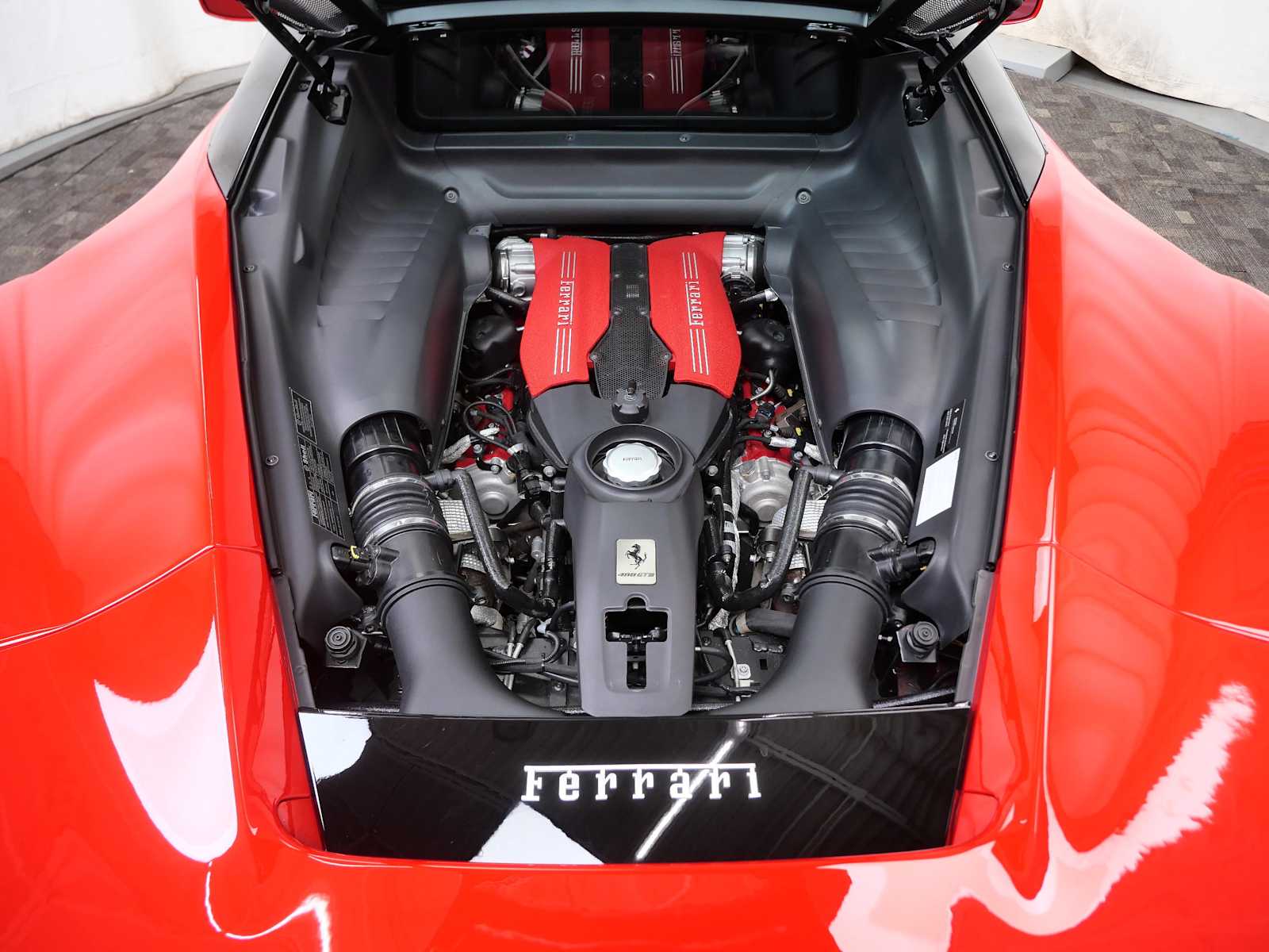 Thumbnail: 2016 Ferrari 488 - 32