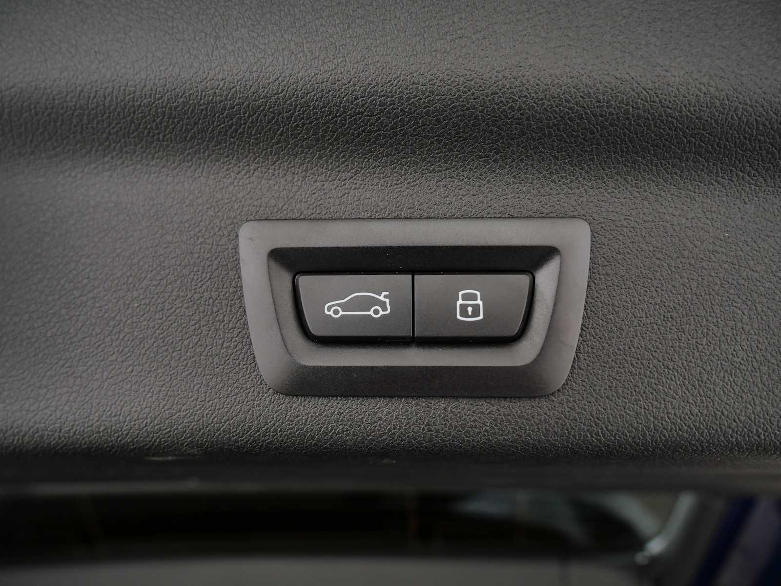 Thumbnail: 2023 BMW X1 - 15