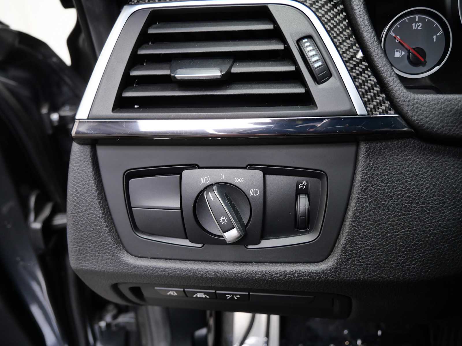 Thumbnail: 2016 BMW M3 - 26