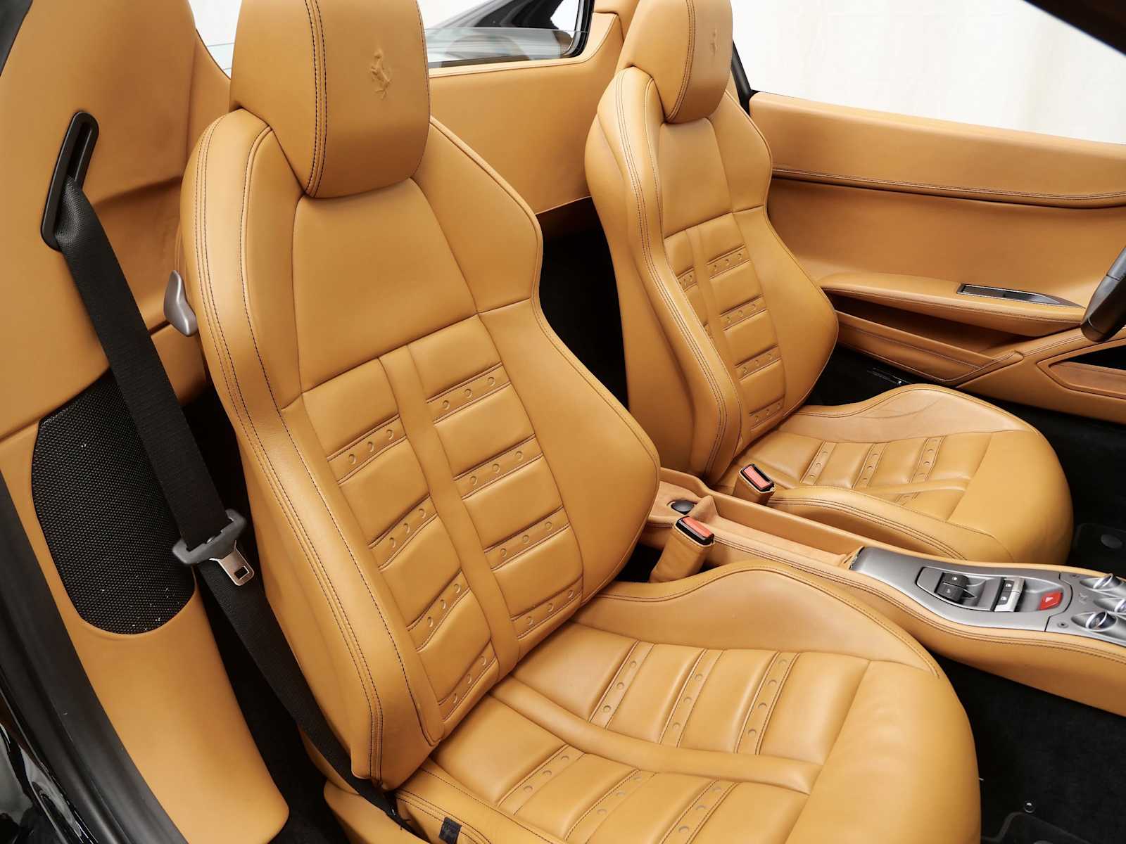 Thumbnail: 2015 Ferrari 458 - 17