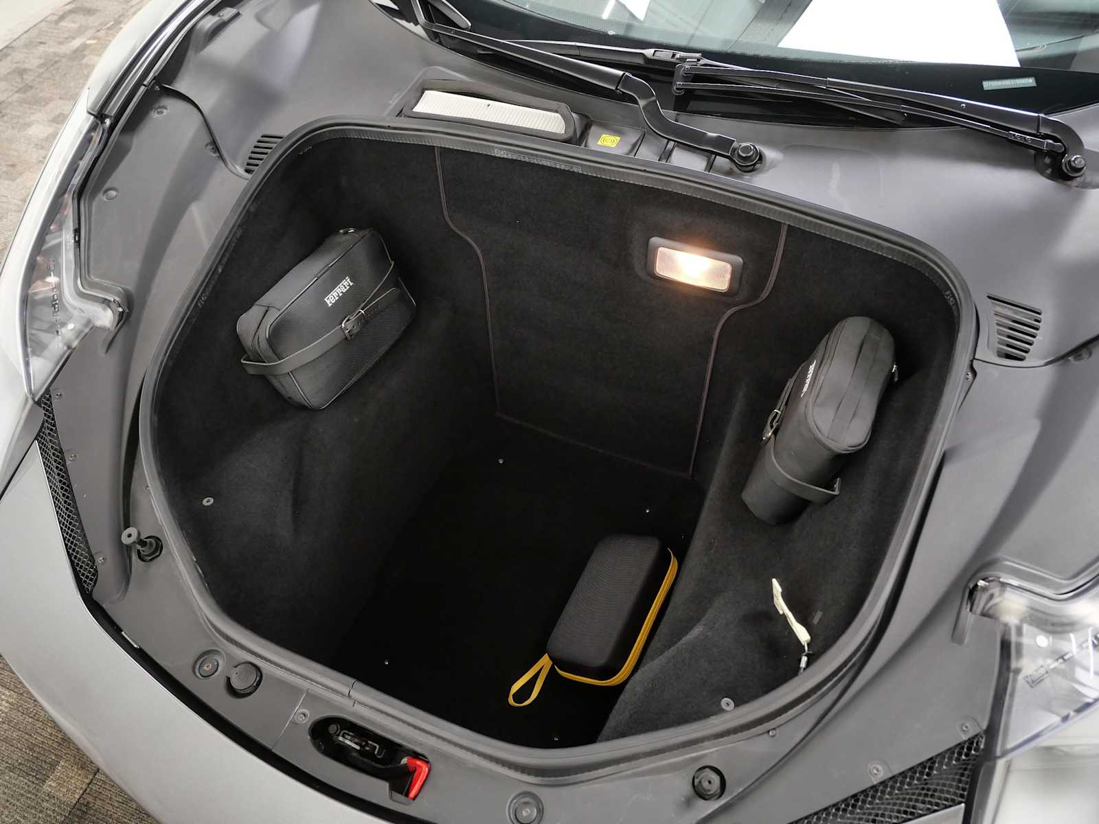 Thumbnail: 2014 Ferrari 458 - 33