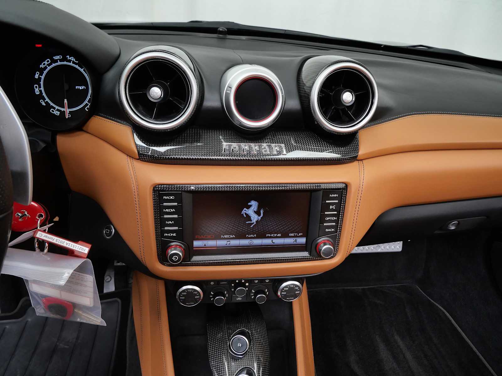 Thumbnail: 2015 Ferrari California - 27