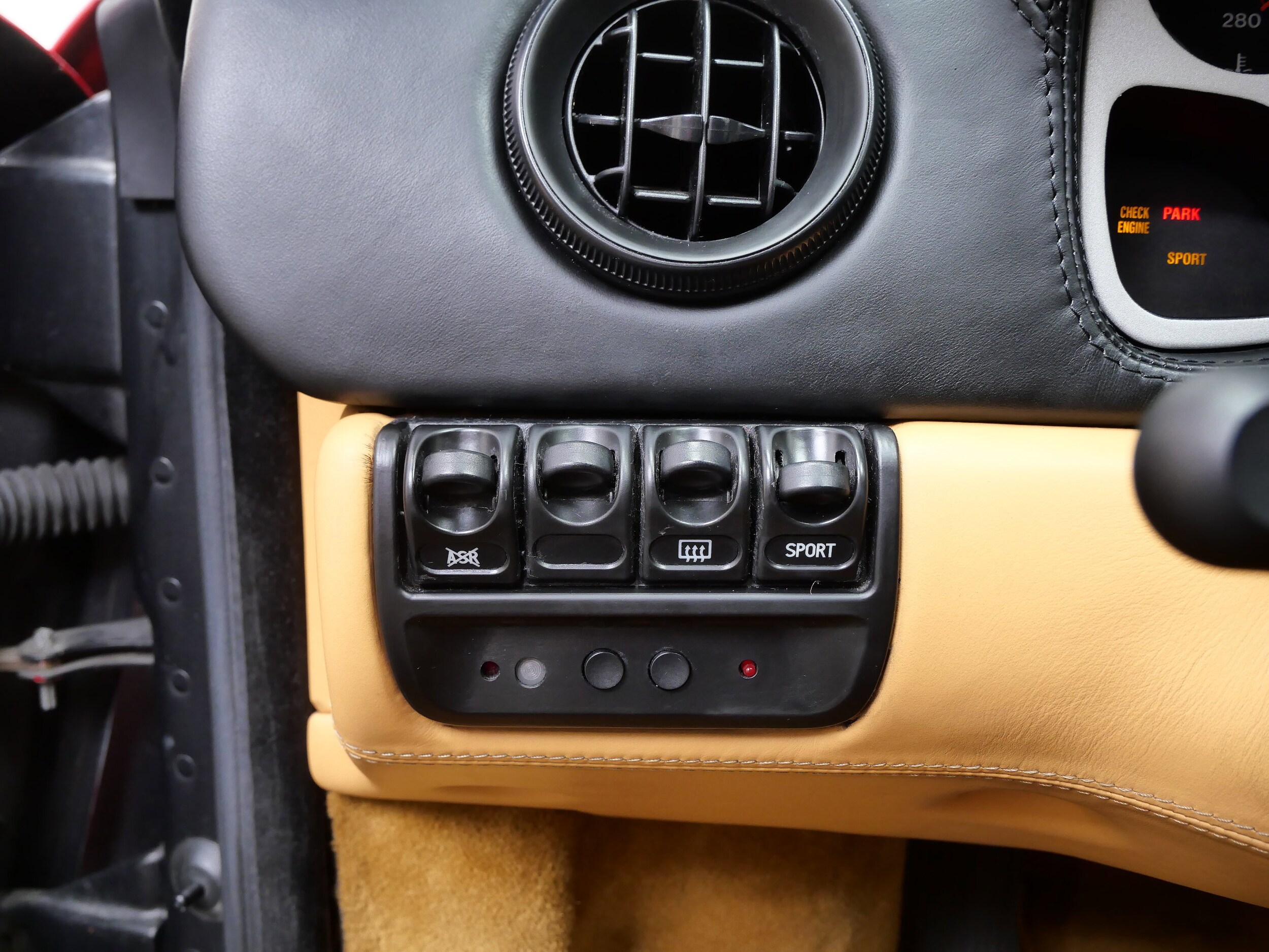 Thumbnail: 2000 Ferrari 360 - 27