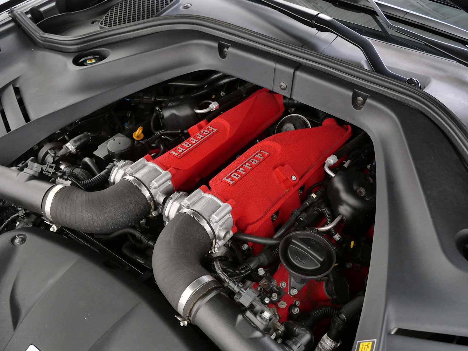 Thumbnail: 2015 Ferrari California - 39