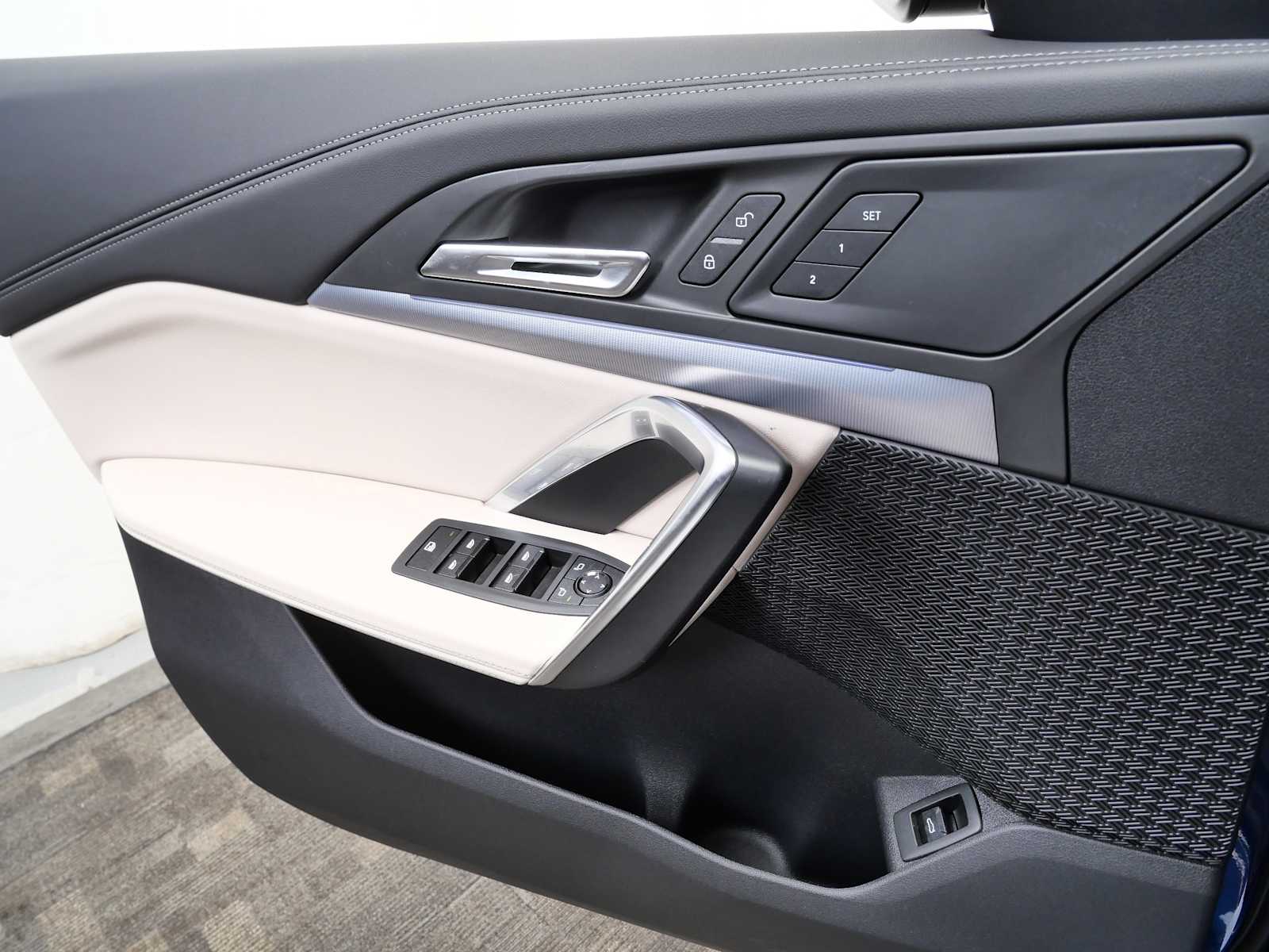 Thumbnail: 2025 BMW X1 - 31