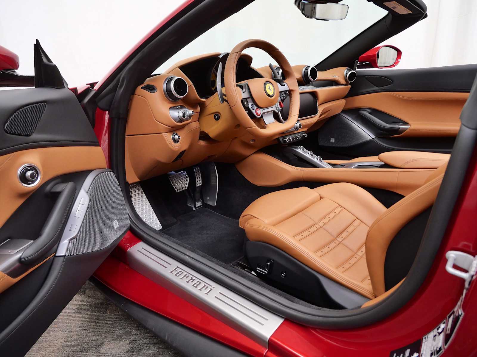 Thumbnail: 2023 Ferrari Portofino - 17