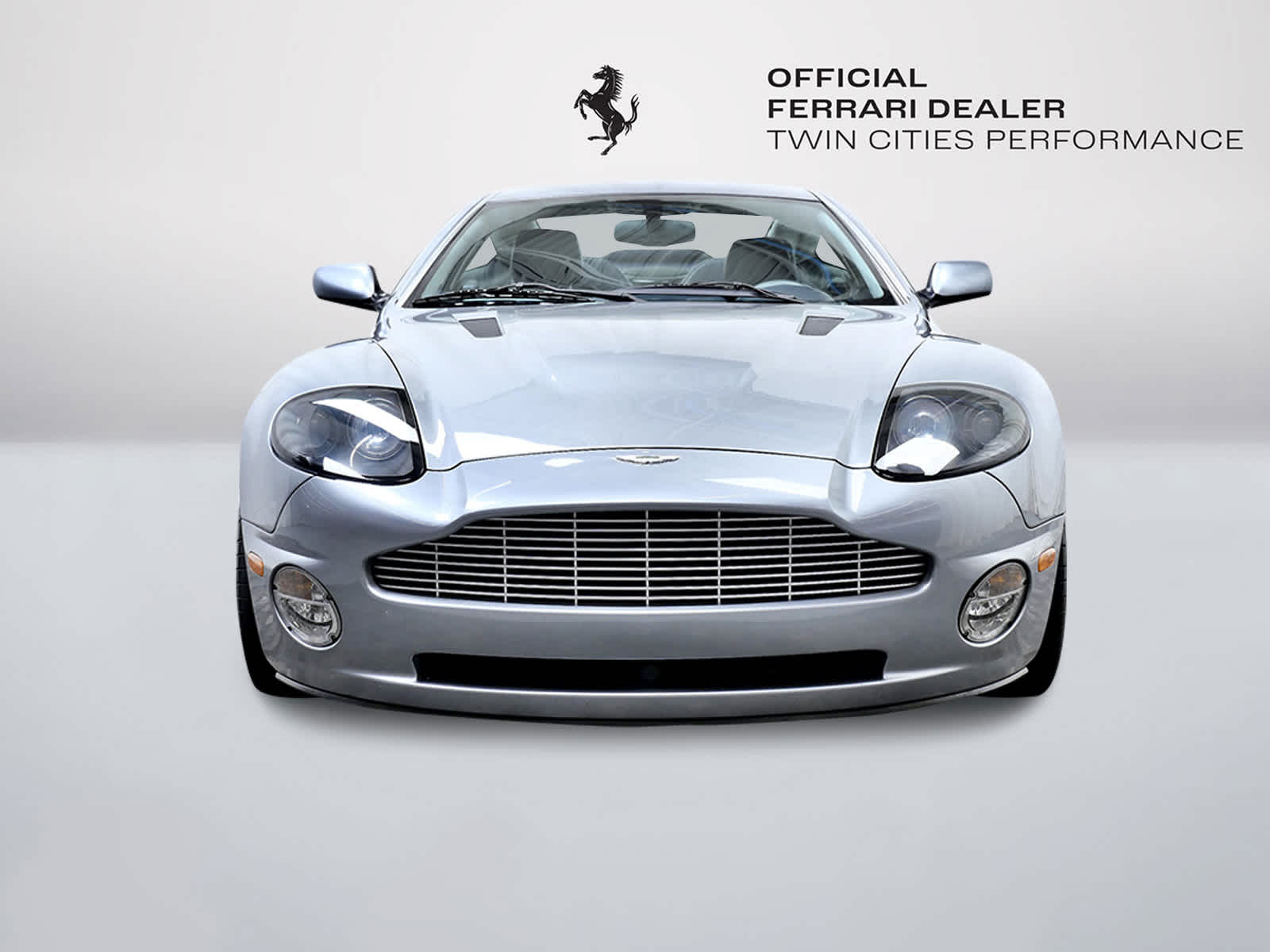 Thumbnail: 2003 Aston Martin Vanquish - 9