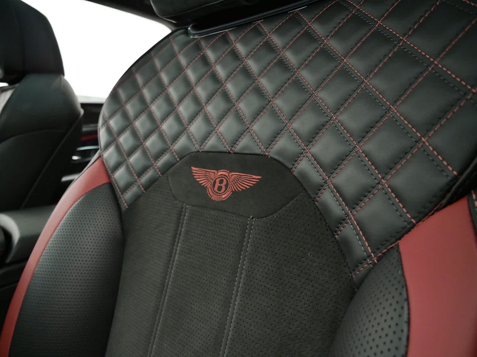 Thumbnail: 2021 Bentley Bentayga - 21