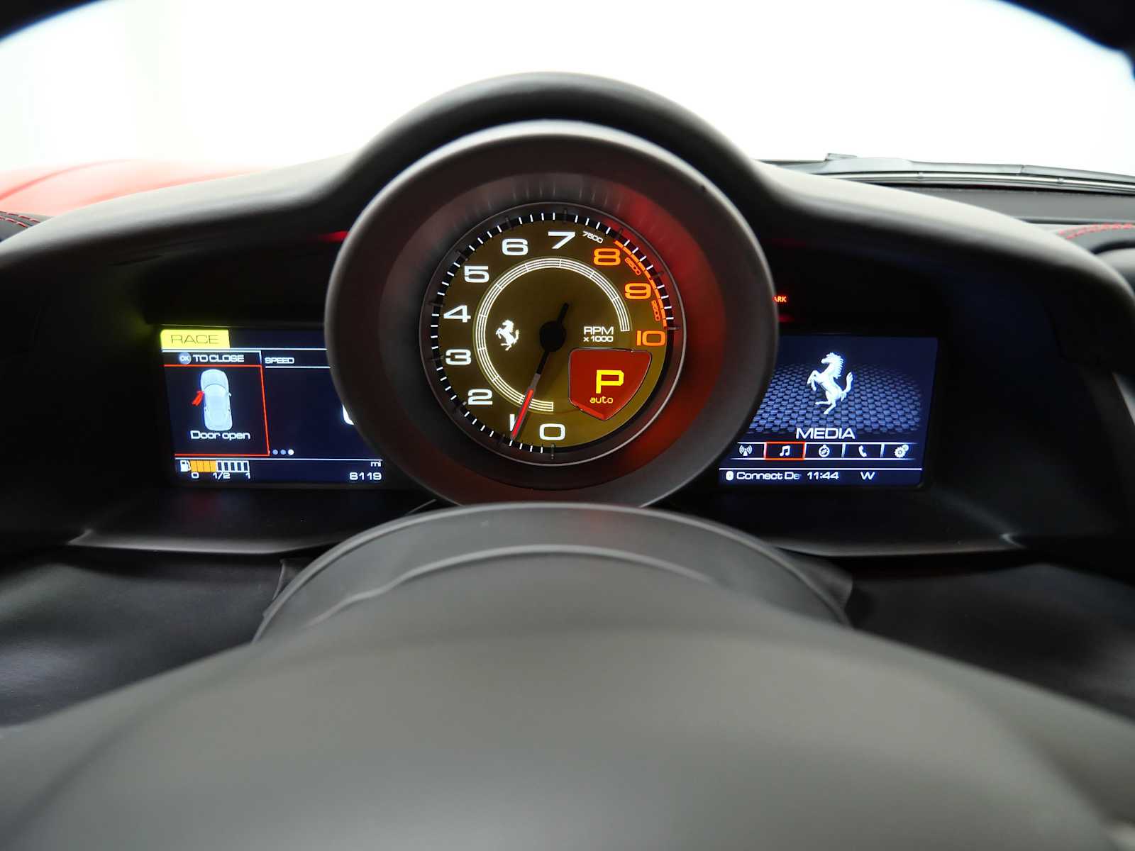 Thumbnail: 2018 Ferrari 488 - 24