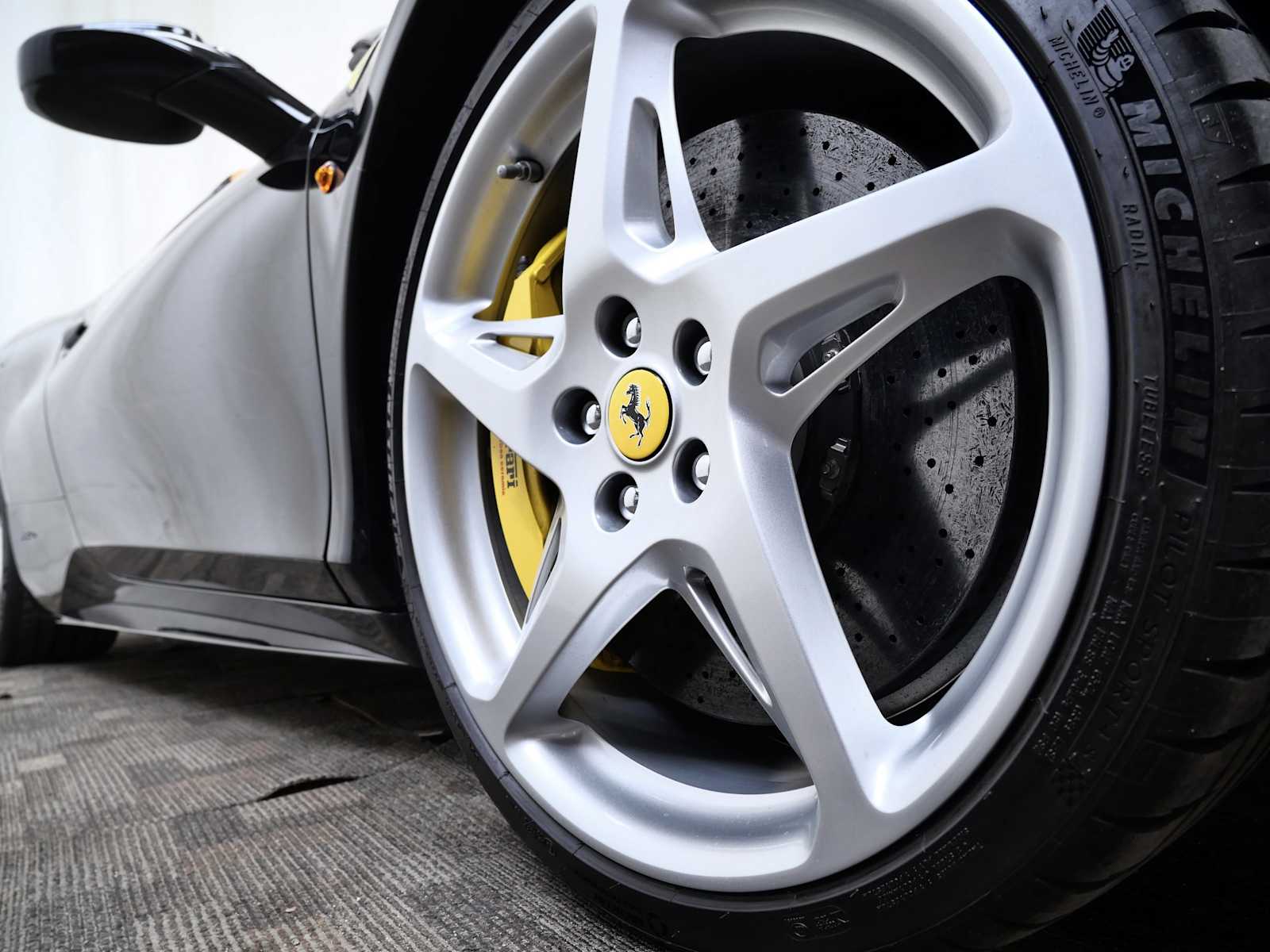 Thumbnail: 2015 Ferrari 458 - 13