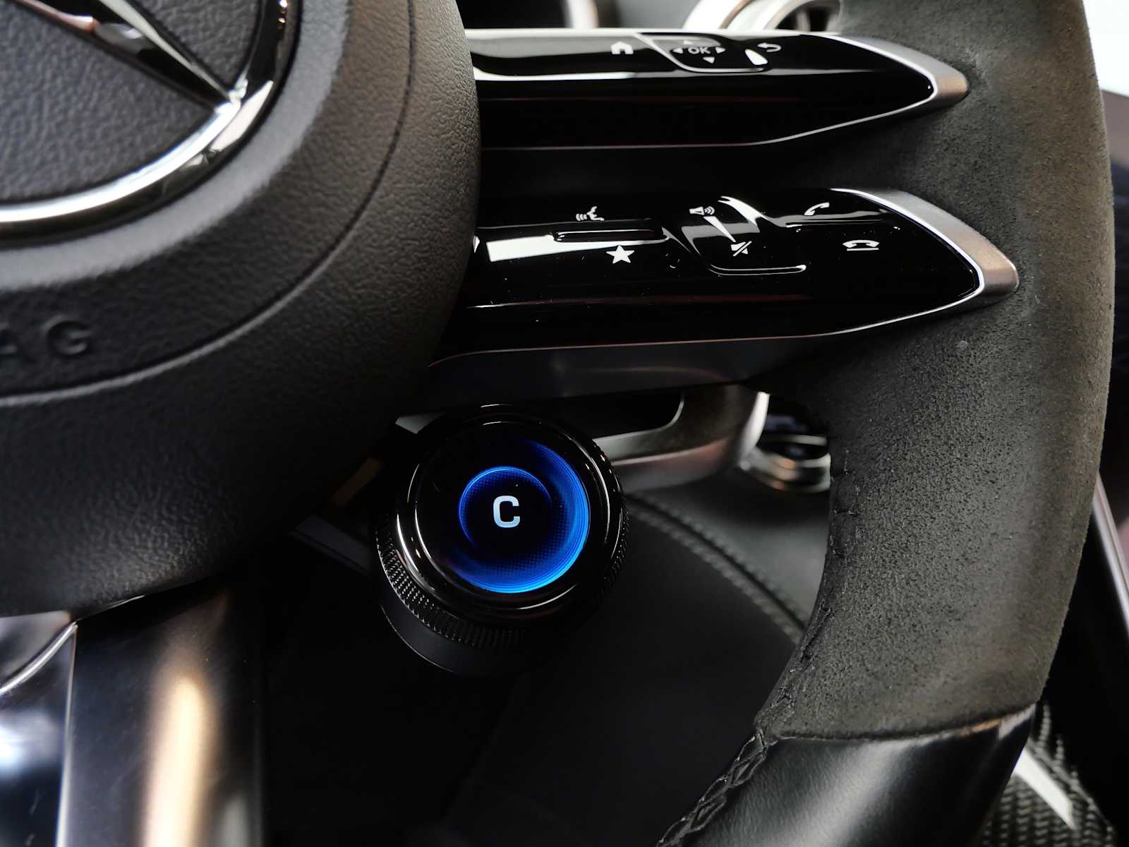 Thumbnail: 2022 Mercedes-Benz SL-Class - 31