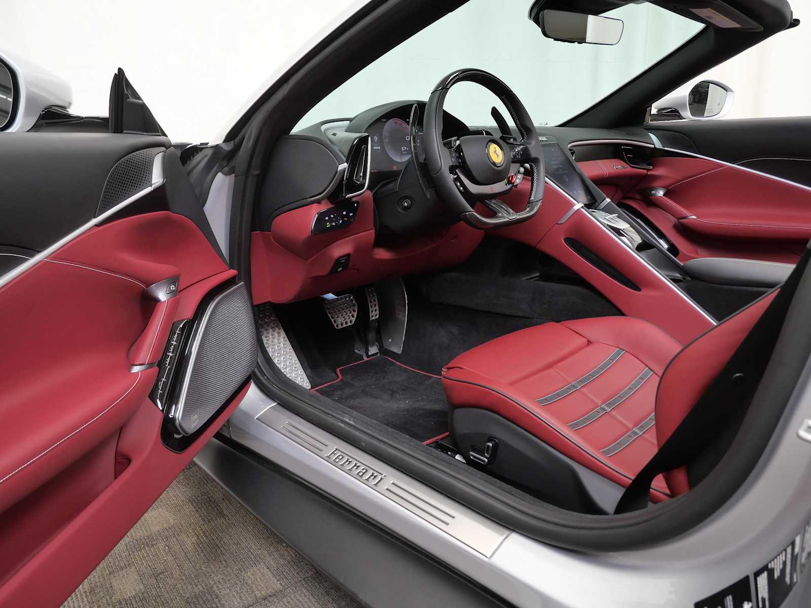 Thumbnail: 2025 Ferrari Roma - 18