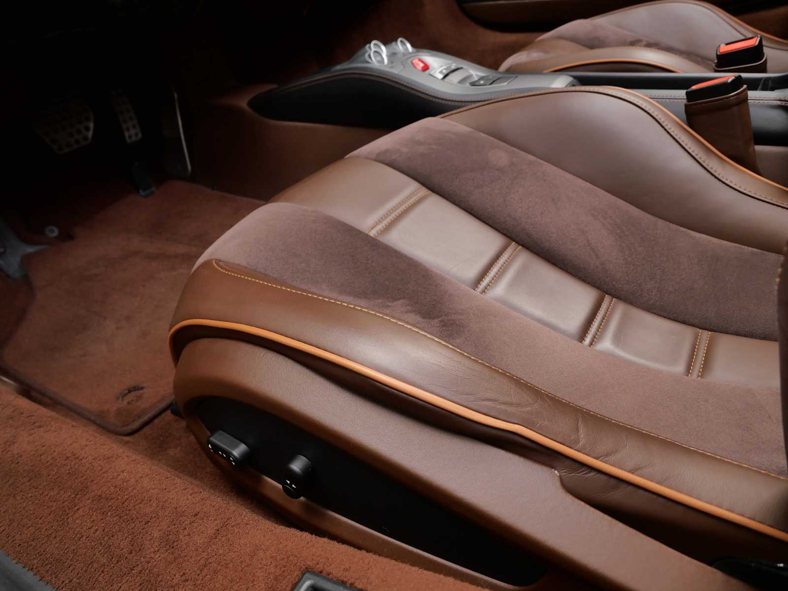 Thumbnail: 2014 Ferrari 458 - 22