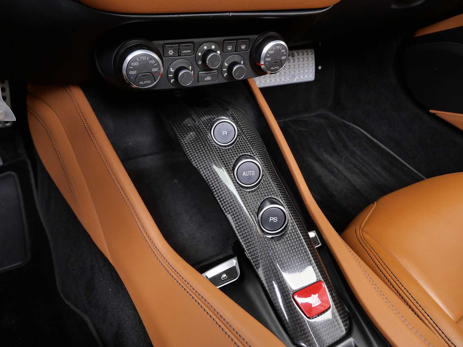 Thumbnail: 2015 Ferrari California - 28