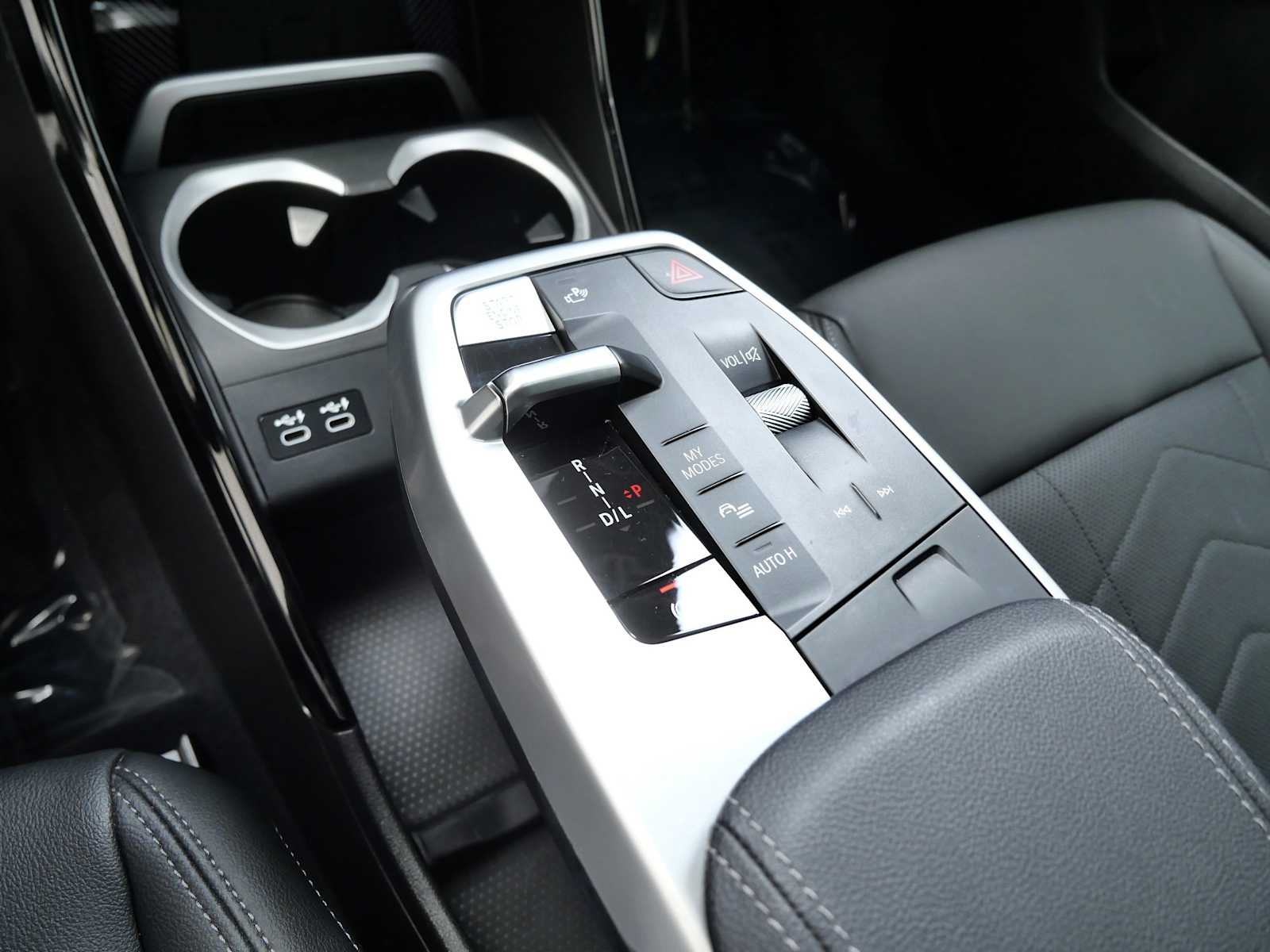 Thumbnail: 2023 BMW X1 - 25