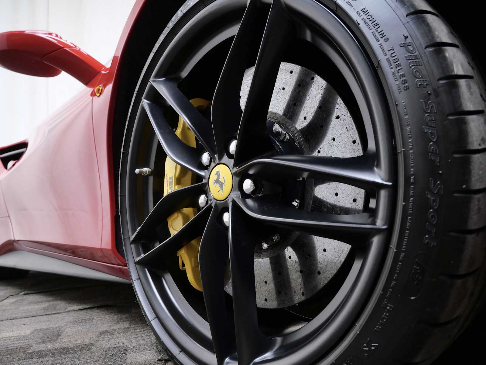 Thumbnail: 2018 Ferrari 488 - 11