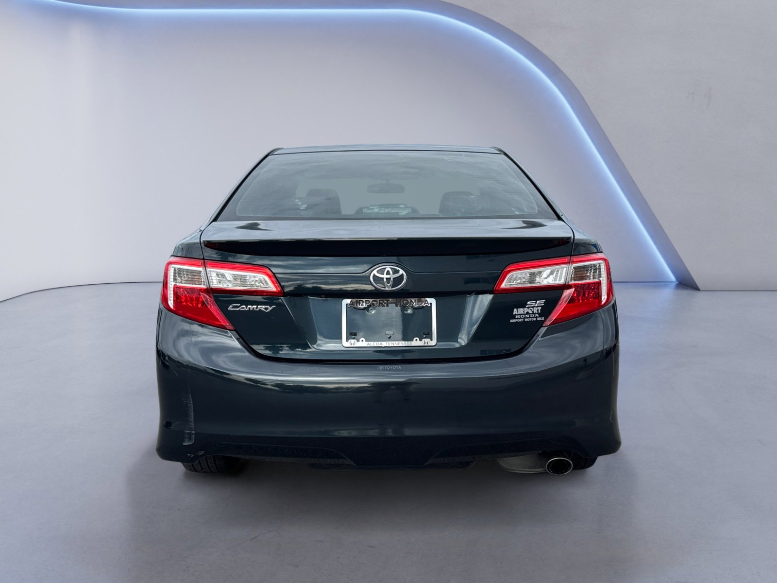 2014 Toyota Camry SE photo 4
