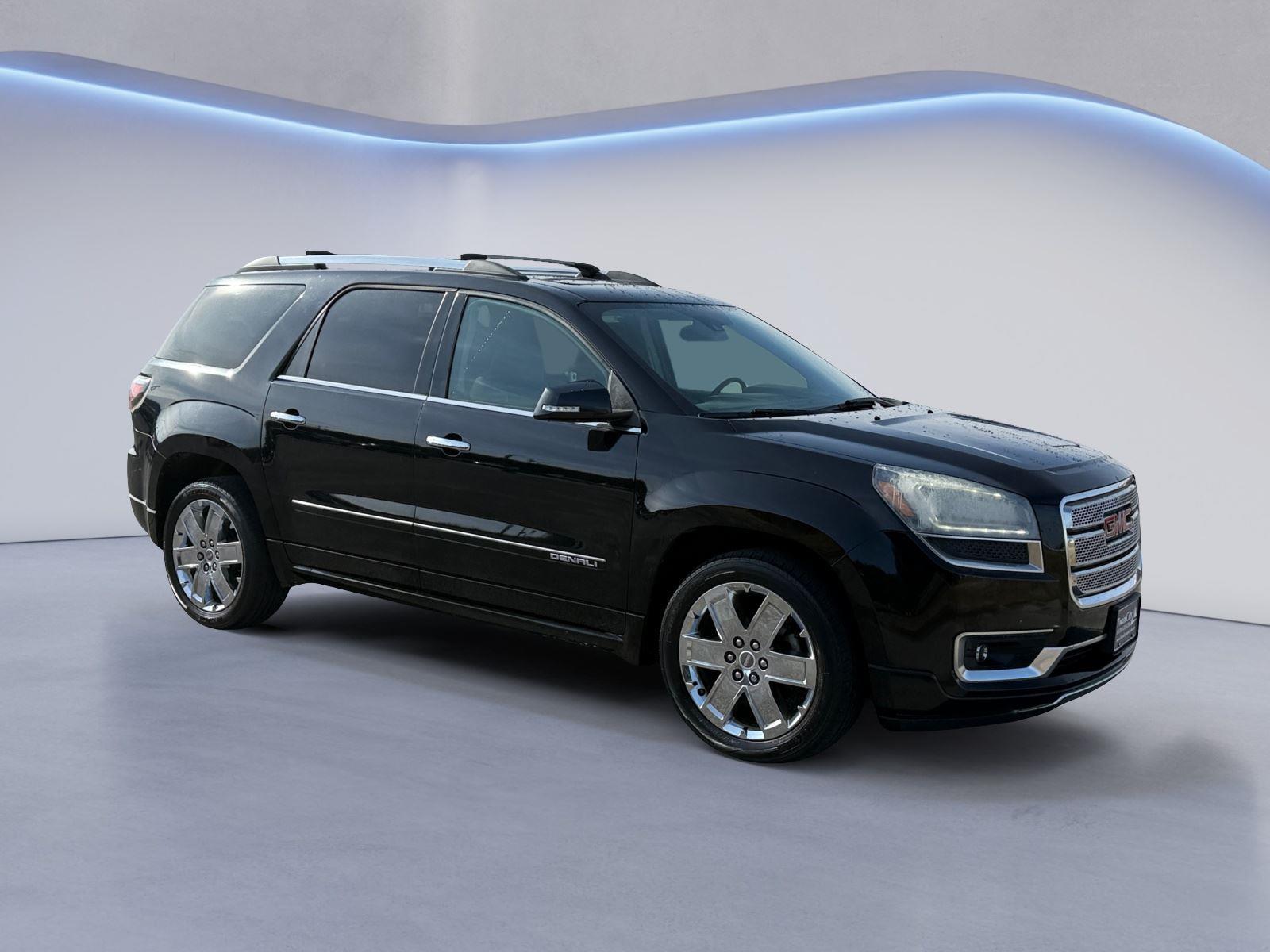 2016 GMC Acadia Denali's photo