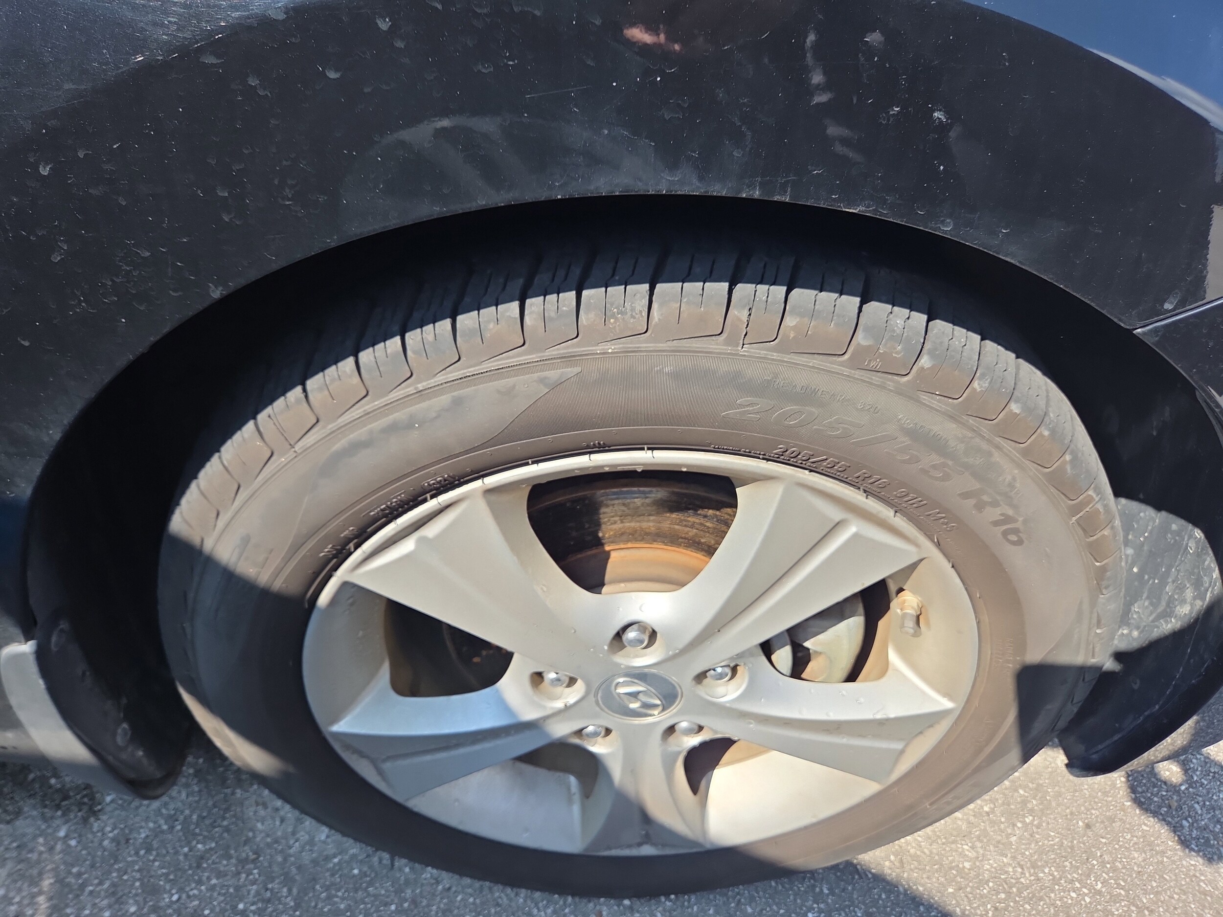 2016 Hyundai Elantra Value Edition photo 2