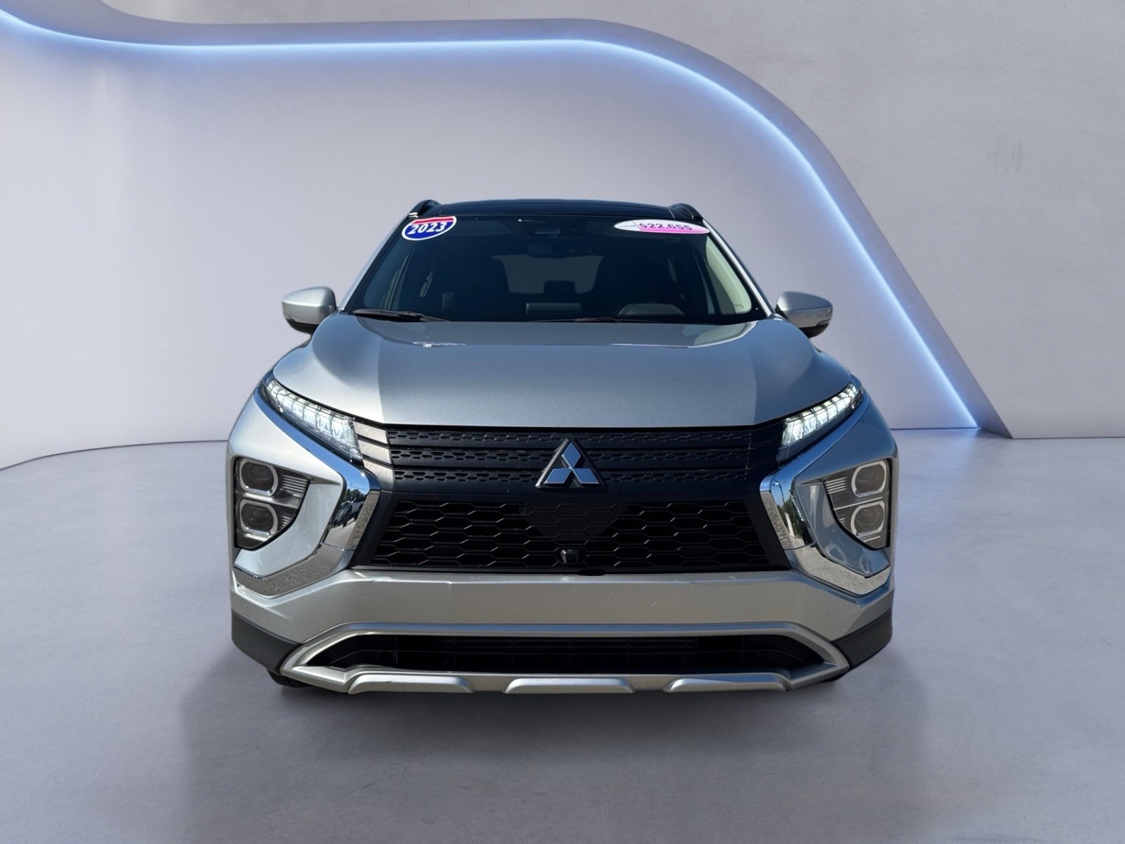 2023 Mitsubishi Eclipse Cross SE photo 2