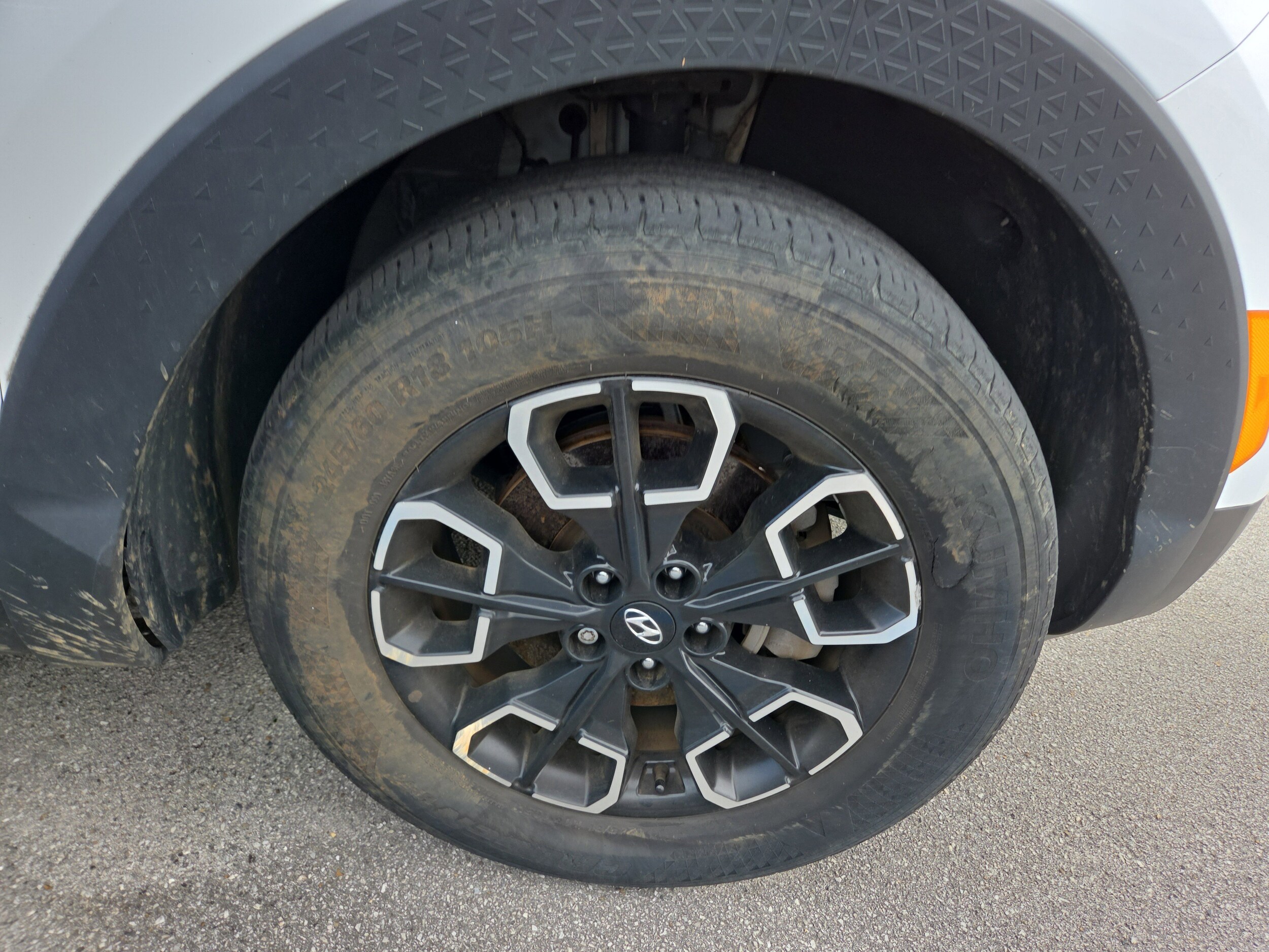 2022 Hyundai Santa Cruz SEL photo 2